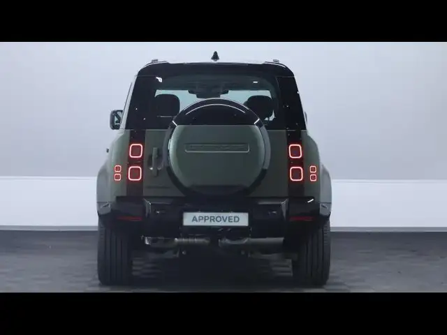 Land Rover Defender view 6