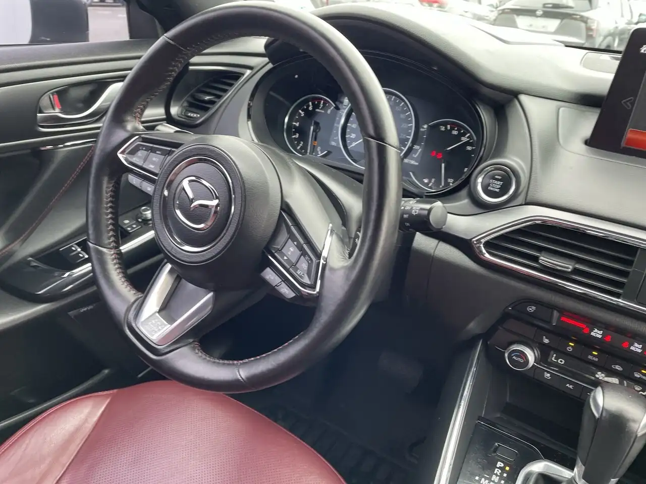 Mazda CX-9 снимка Mazda CX-9