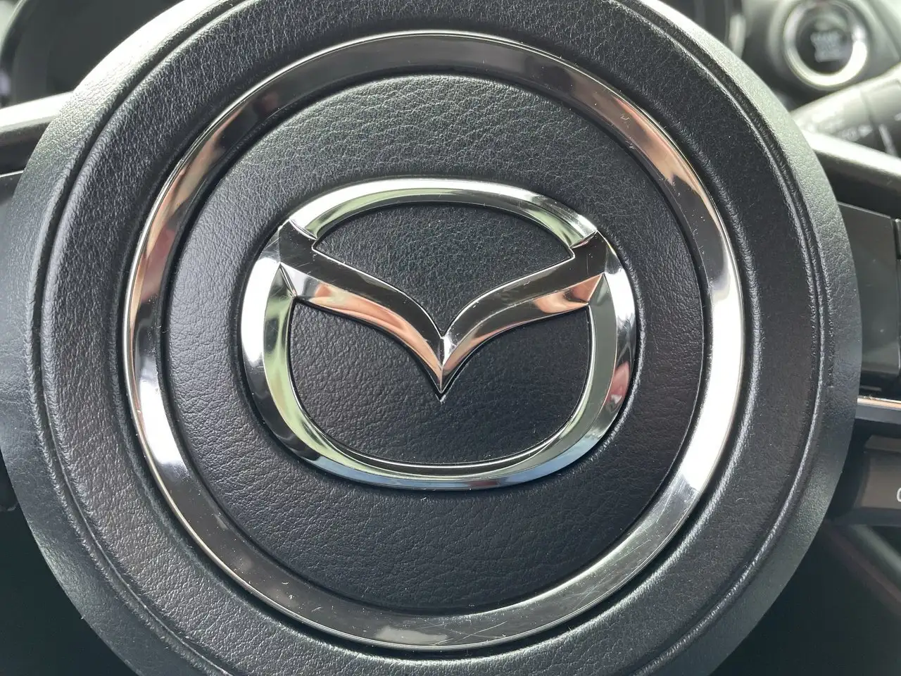 Mazda CX-9 снимка Mazda CX-9
