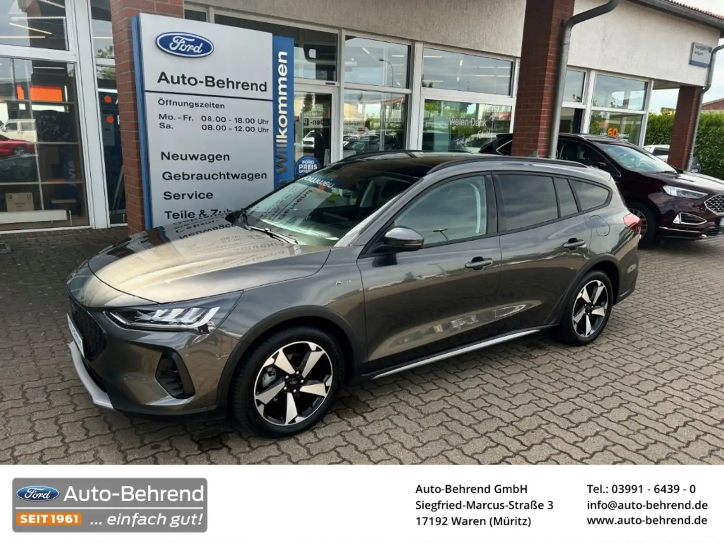 Ford Focus Turnier Active X Automatik Allwetterreifen Head-Up Grau - 1