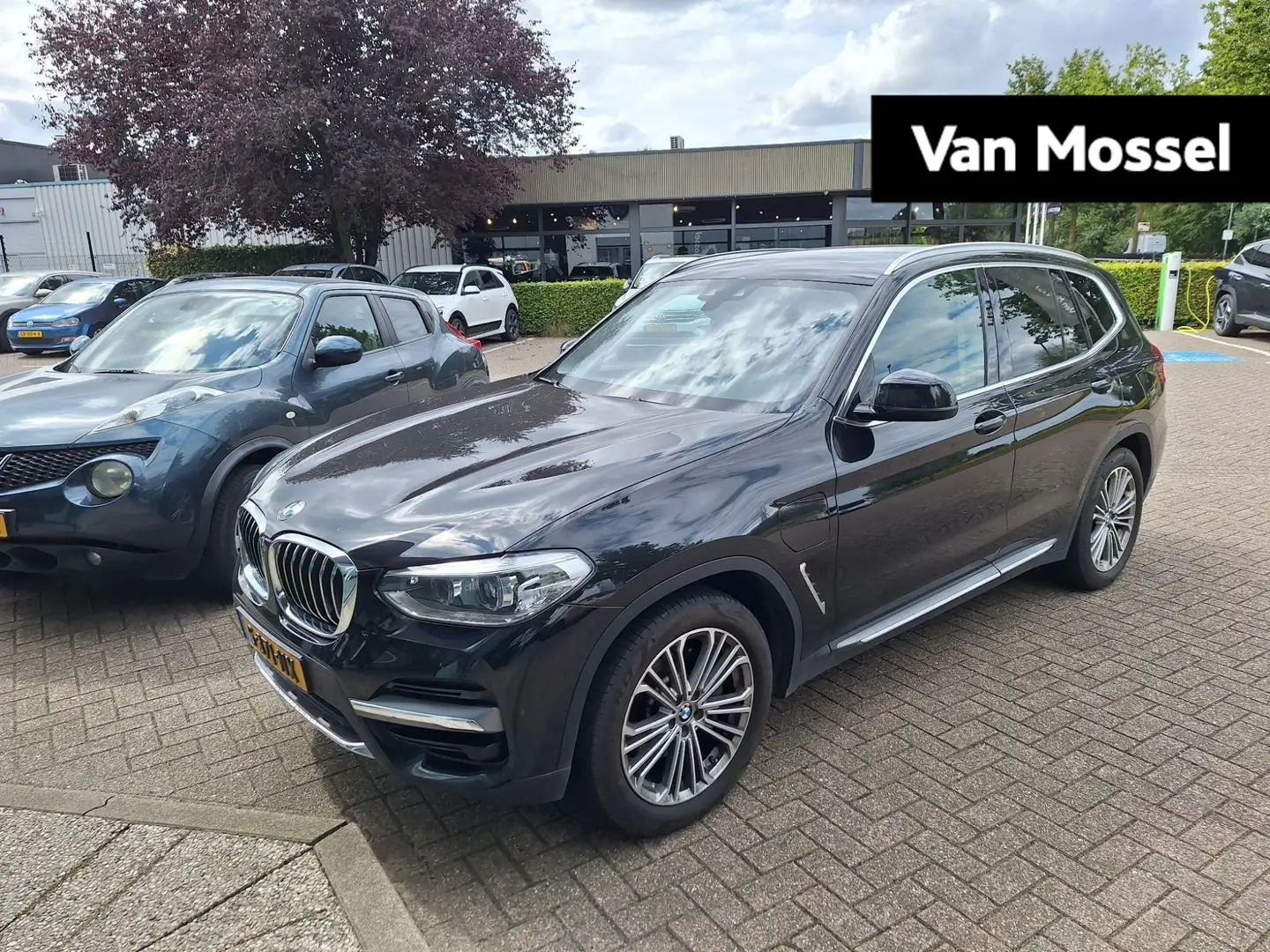 BMW X3 xDrive30e Luxury Line | VERWACHT | LEER | STOELVER Noir - 1