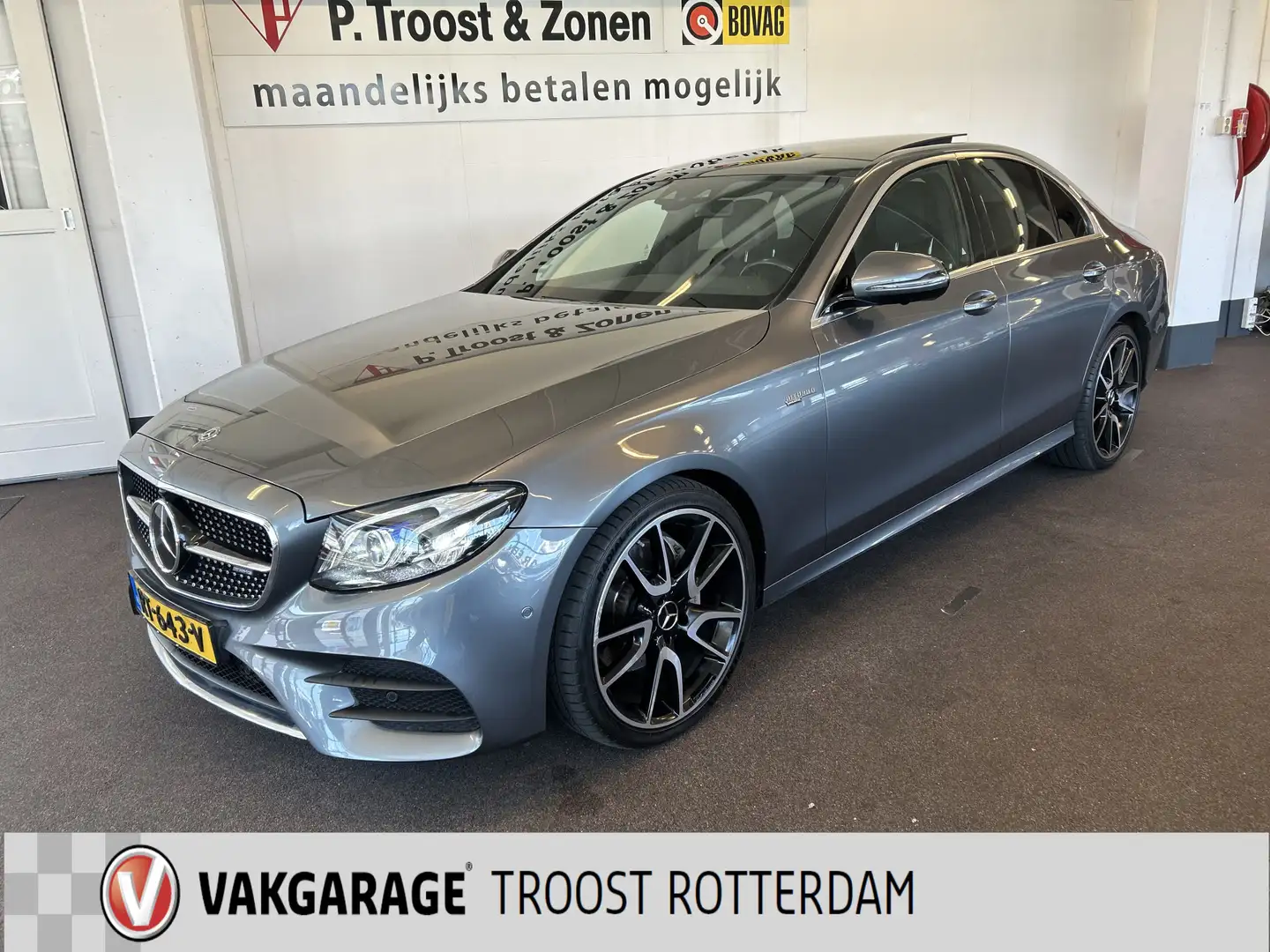Mercedes-Benz E 250 Premium Plus AMG | E43 uitgevoerd | Panoramadak | Grijs - 1