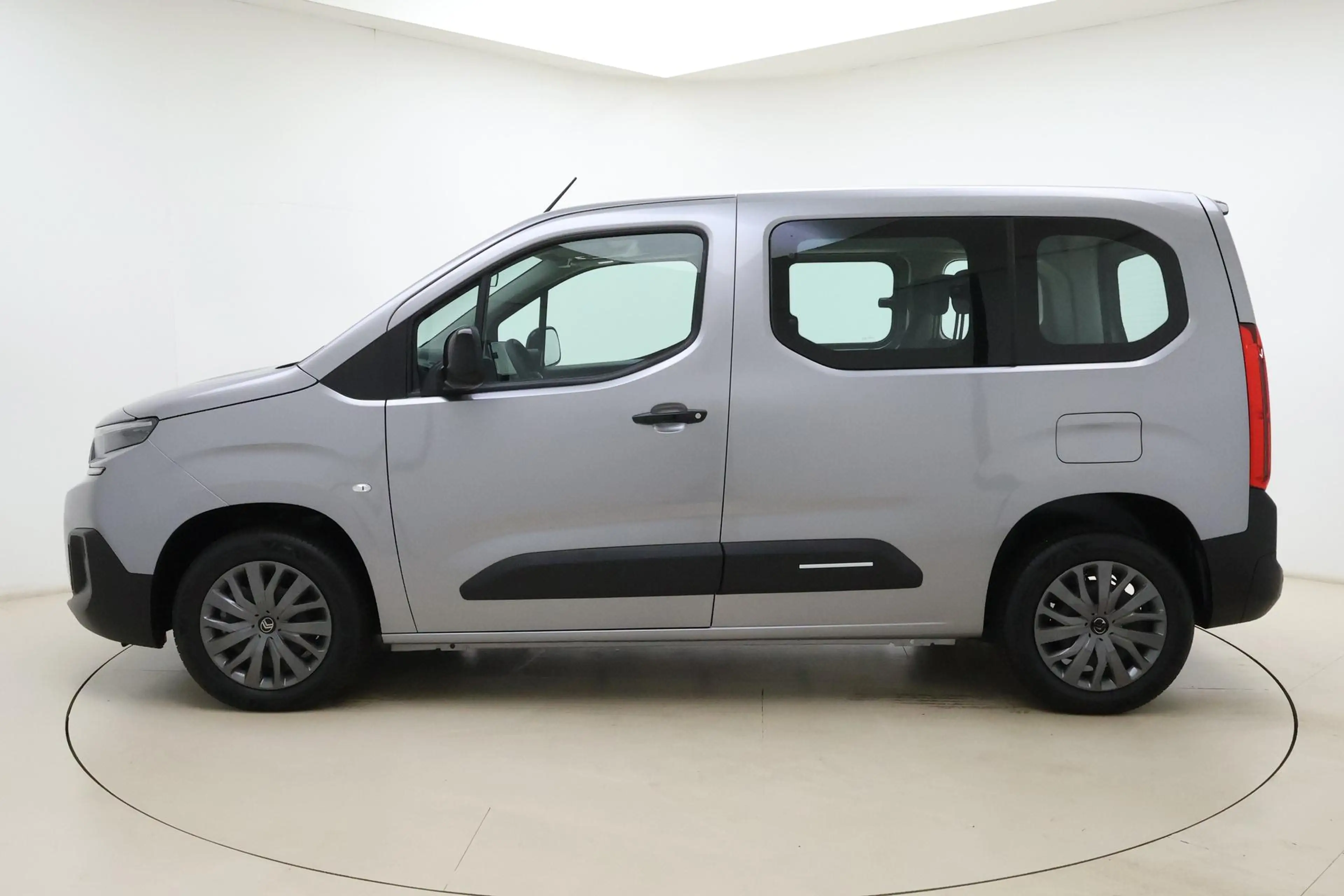 Citroen Berlingo ë-Berlingo Feel L1 50 kWh | Geen kilometers | Park — photo 5