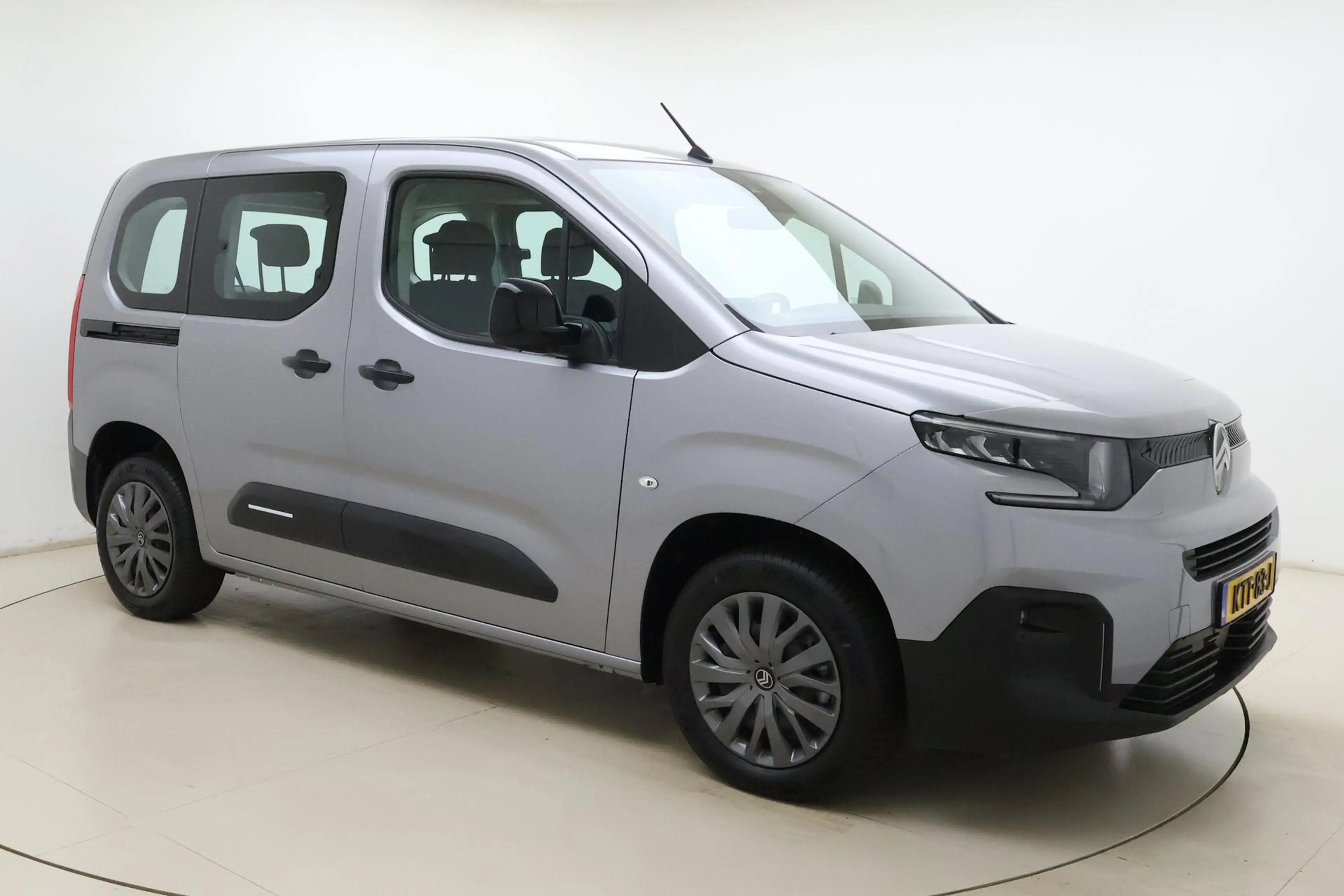 Citroen Berlingo ë-Berlingo Feel L1 50 kWh | Geen kilometers | Park — photo 9