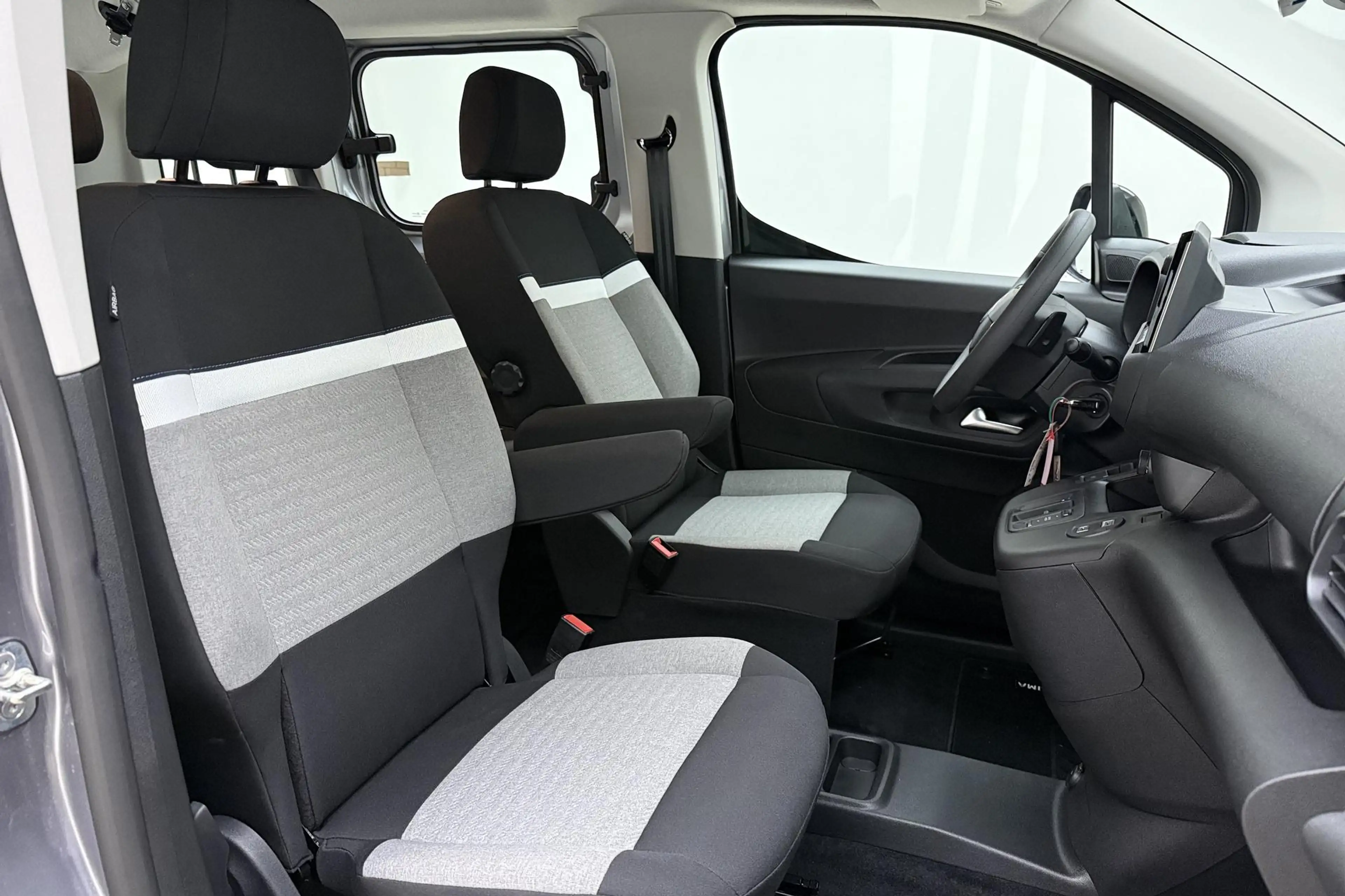 Citroen Berlingo ë-Berlingo Feel L1 50 kWh | Geen kilometers | Park — photo 12