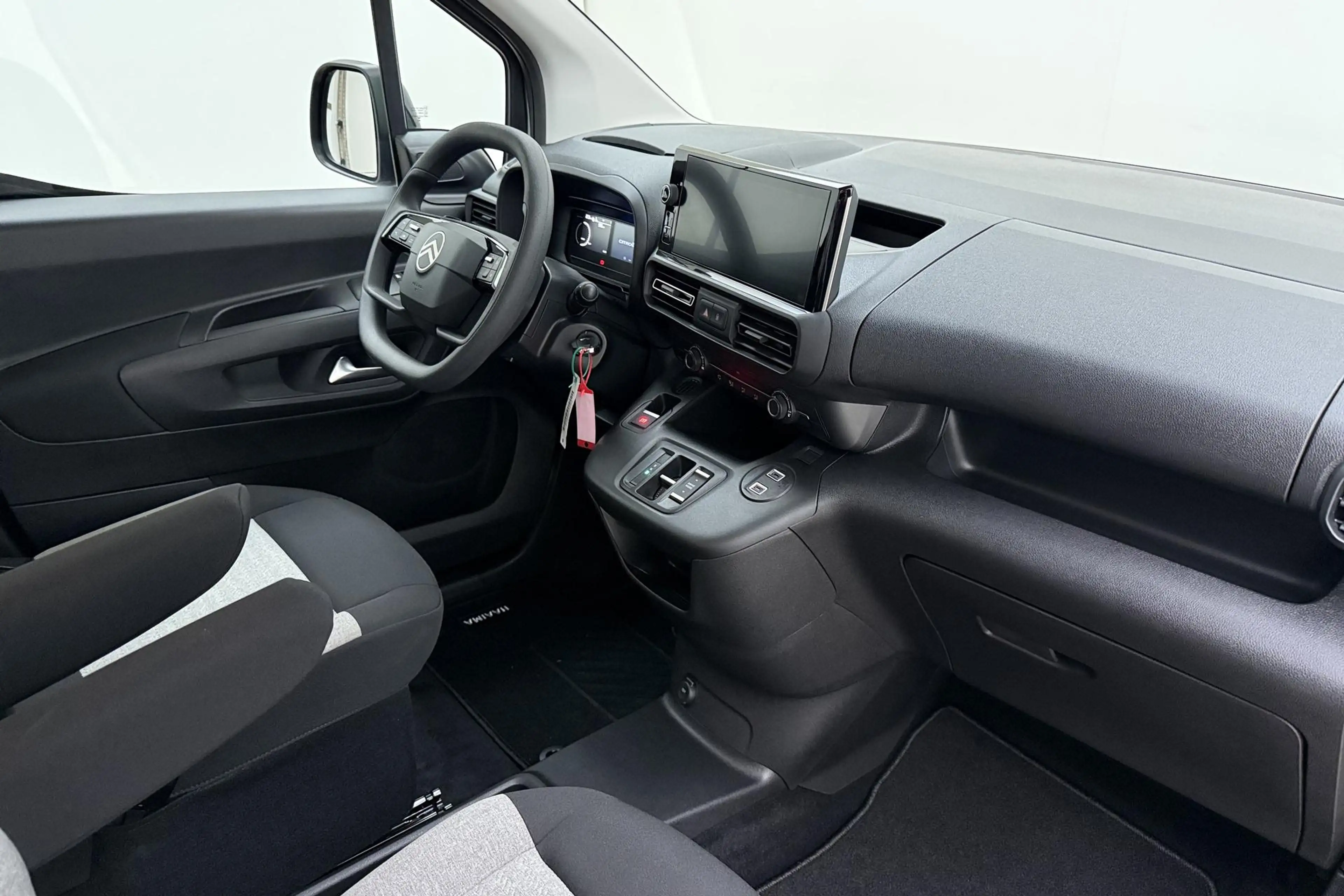 Citroen Berlingo ë-Berlingo Feel L1 50 kWh | Geen kilometers | Park — photo 3