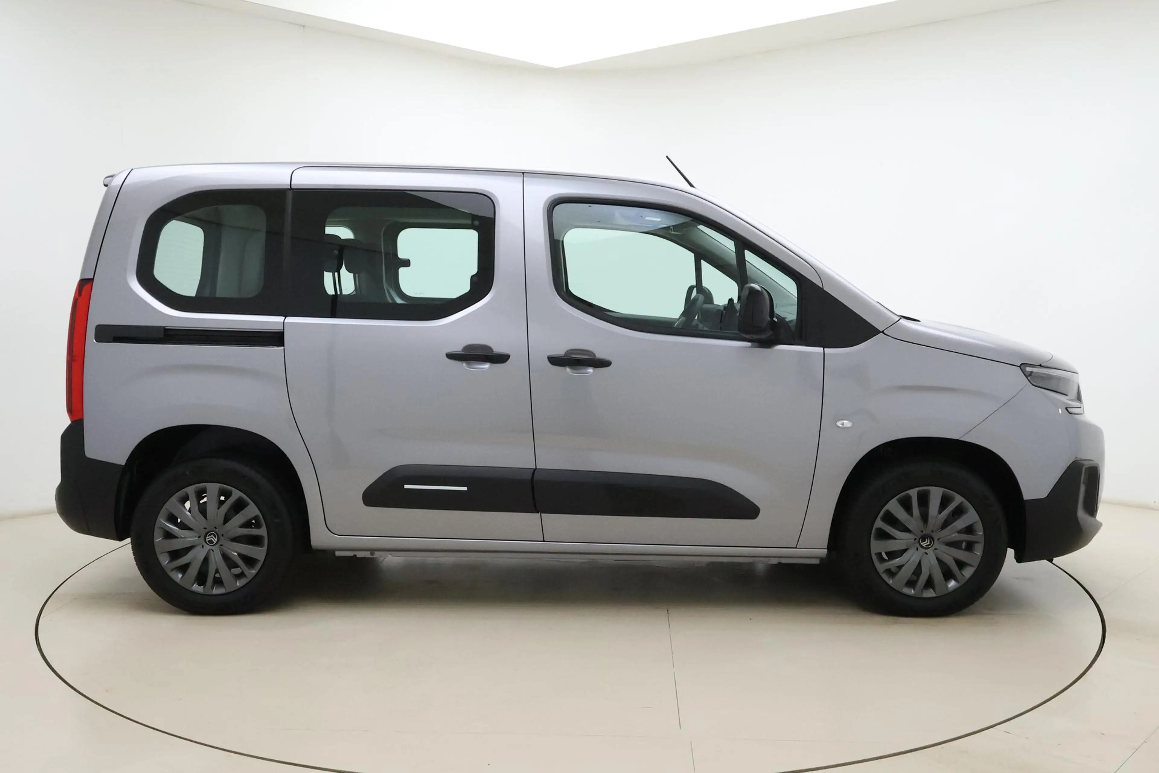 Citroen Berlingo ë-Berlingo Feel L1 50 kWh | Geen kilometers | Park — photo 10
