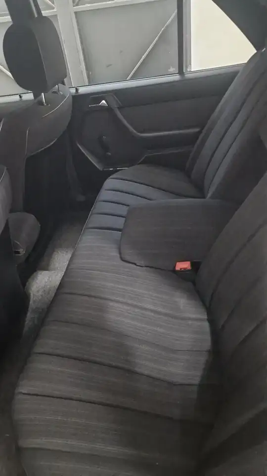 Mercedes-Benz E 200 (124) Sportline, foto 4