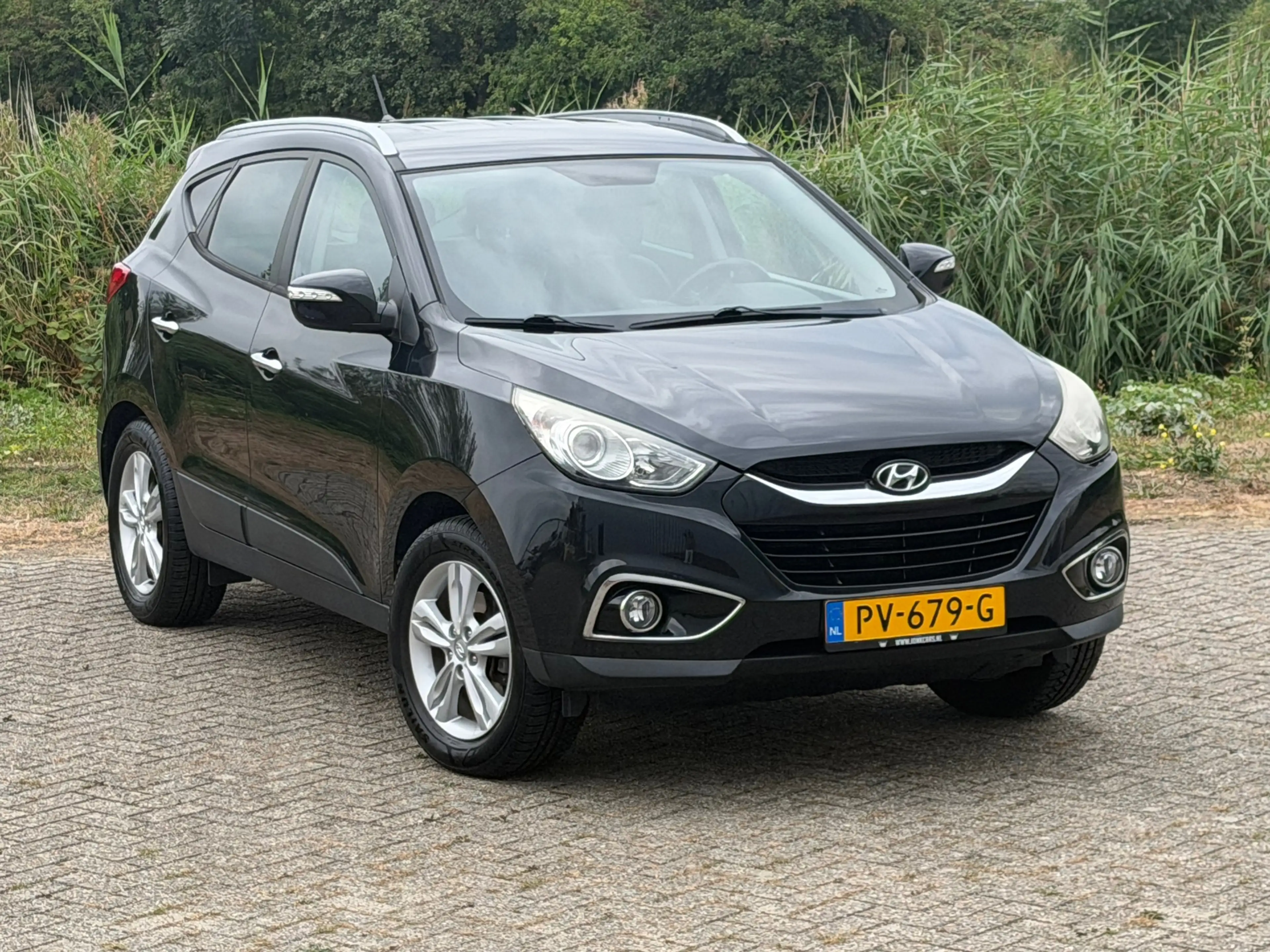 Hyundai iX35 2.0i Style - Black Pearl - Leder/Multimedia/Trekha — photo 28