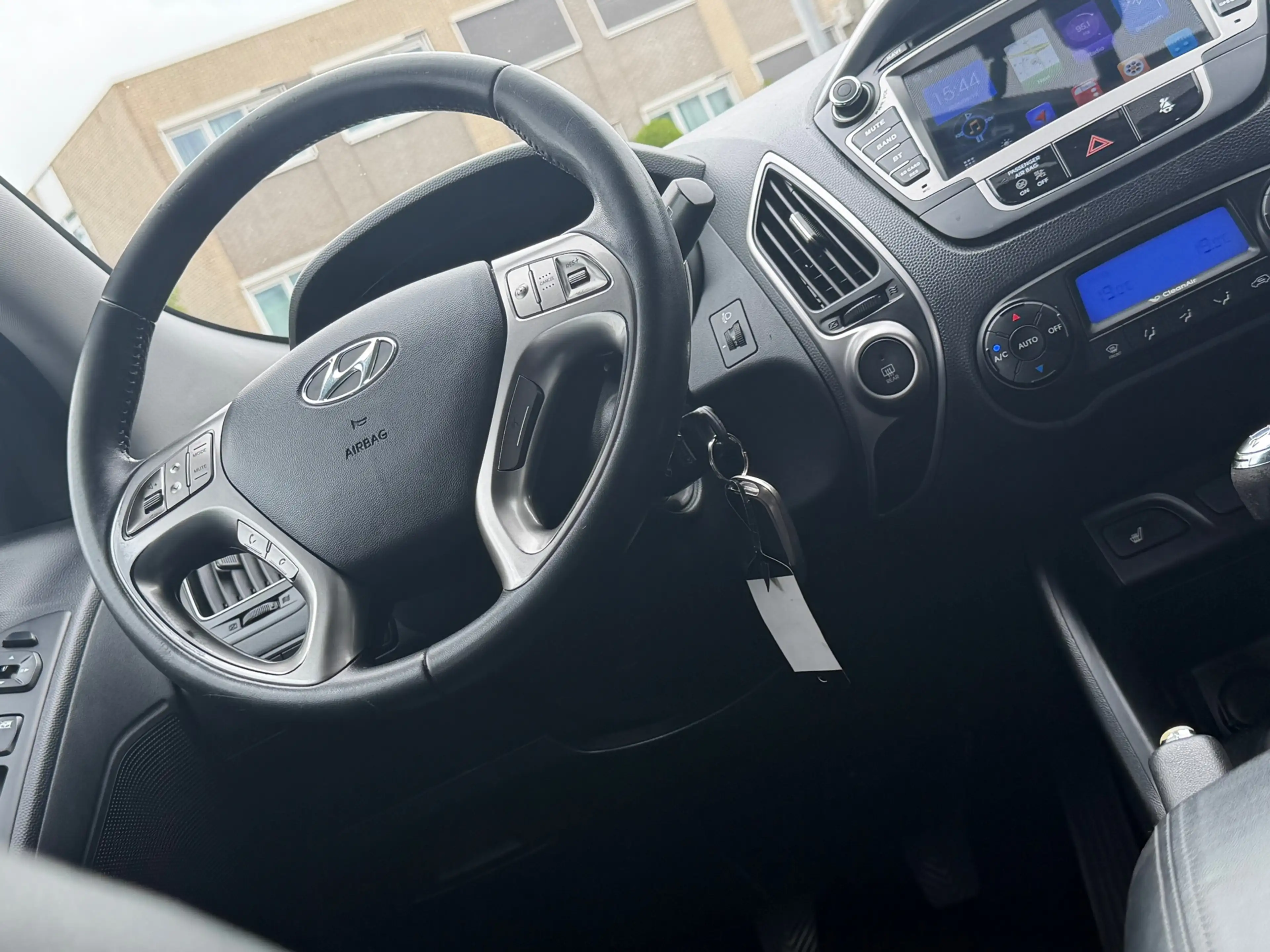 Hyundai iX35 2.0i Style - Black Pearl - Leder/Multimedia/Trekha — photo 3