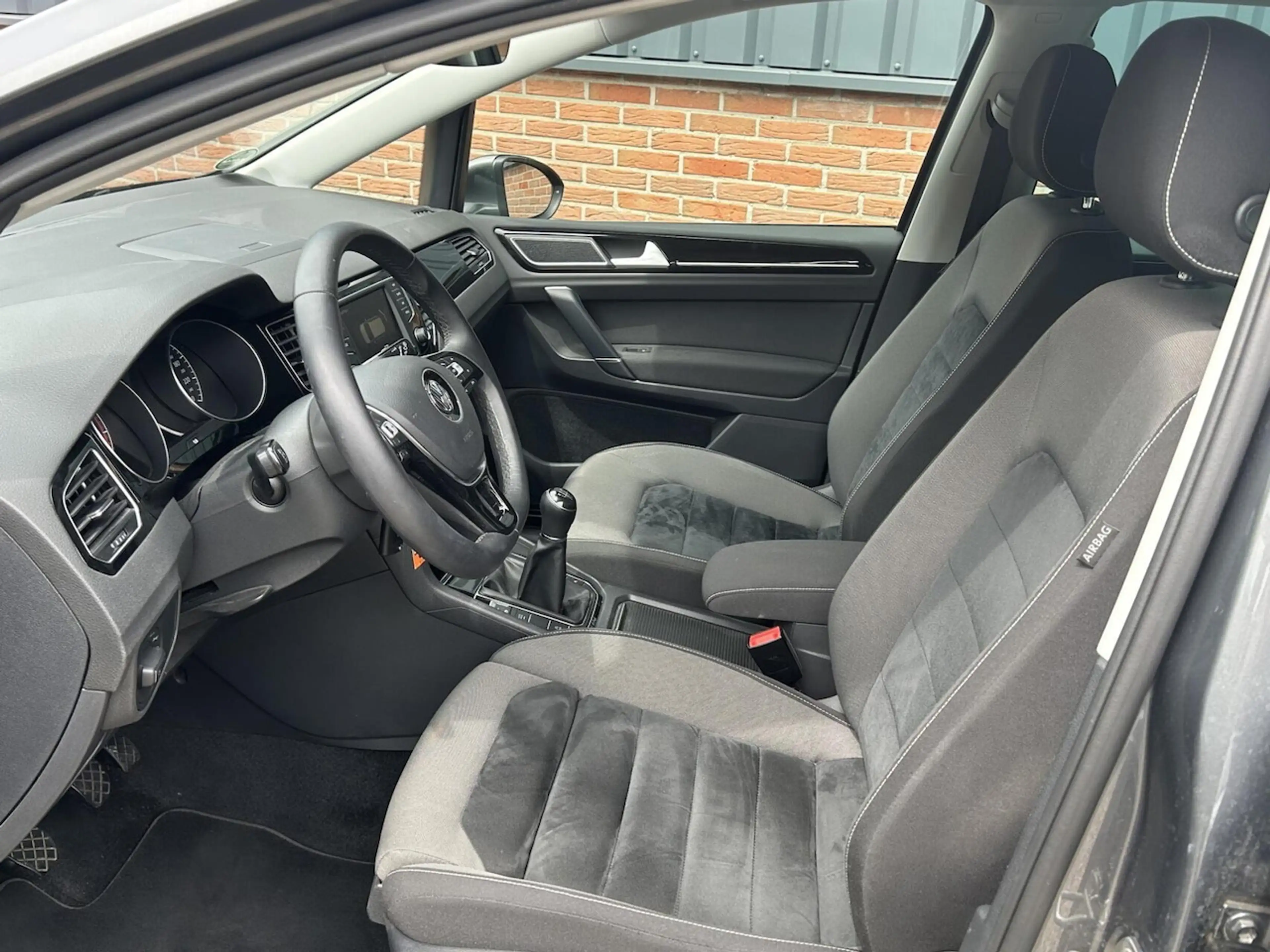 Volkswagen Golf Sportsvan 1.4 TSI Highline — photo 7