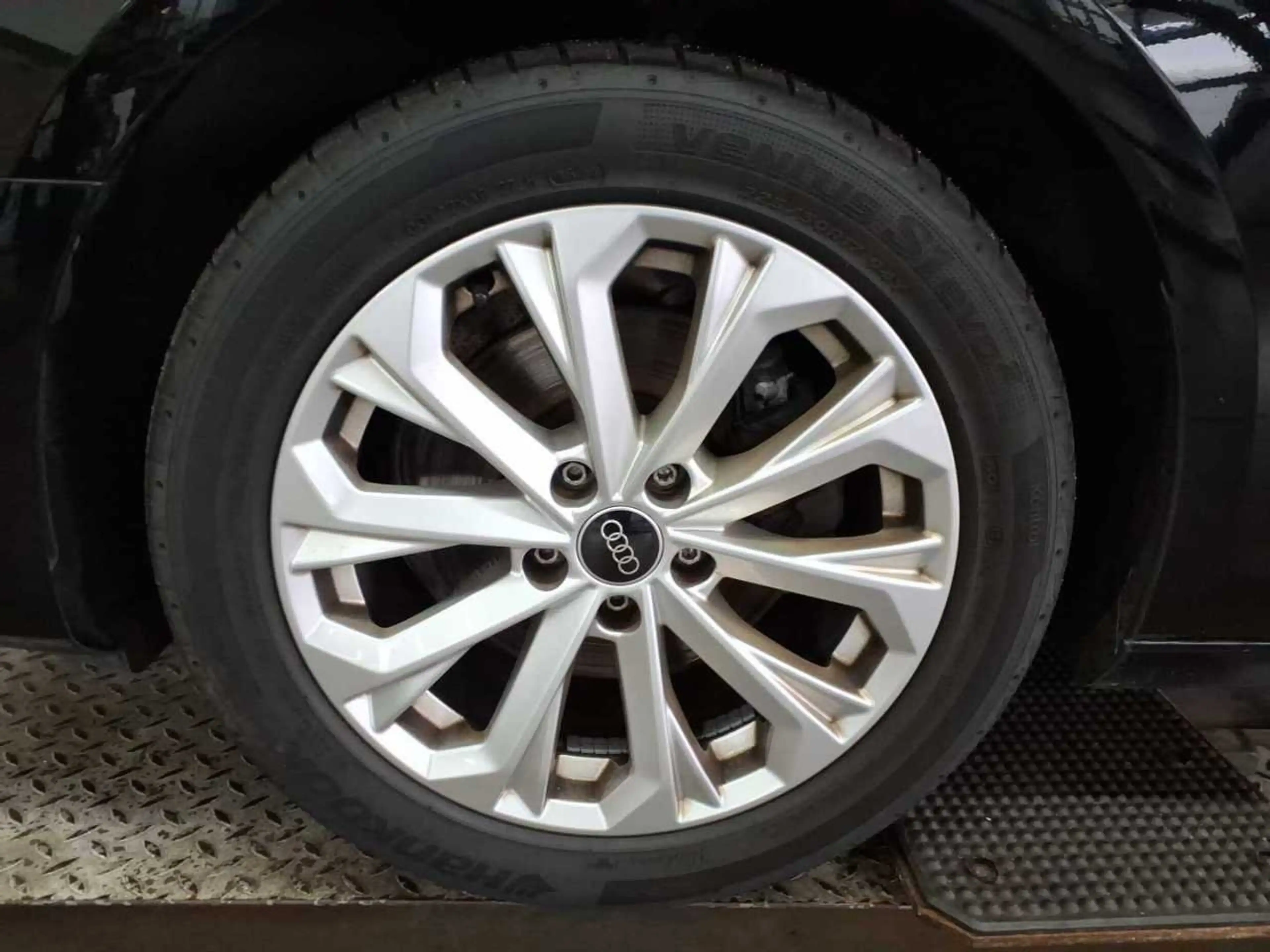 Audi A4 35 2.0 TDI Avant basis Virtual AHK SpoSi El.Heckkl — photo 12