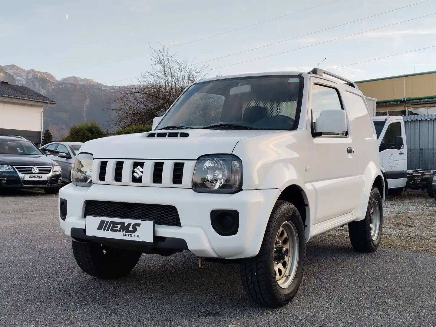 Suzuki Jimny *PICKERL**ALLRAD*SITZHEIZUNG*18tkm* Weiß - 1