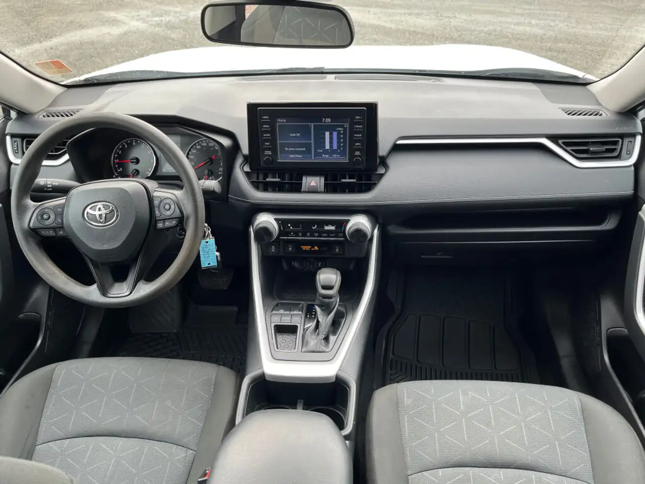 Toyota RAV 4 снимка Toyota RAV 4