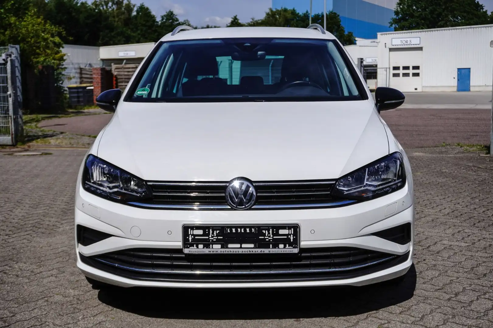 Volkswagen Golf Sportsvan 1.5 TSI DSG IQ.DRIVE White - 2