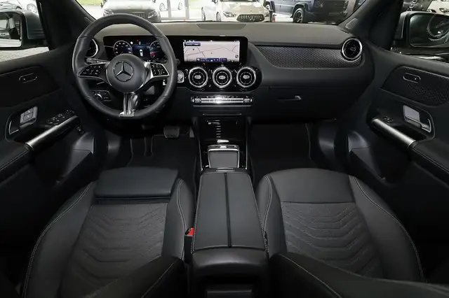 Mercedes-Benz B-Class view 6