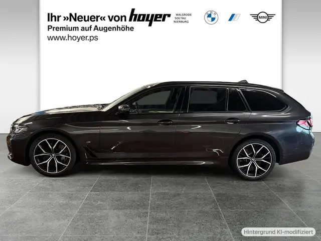 BMW 5 Series view 3