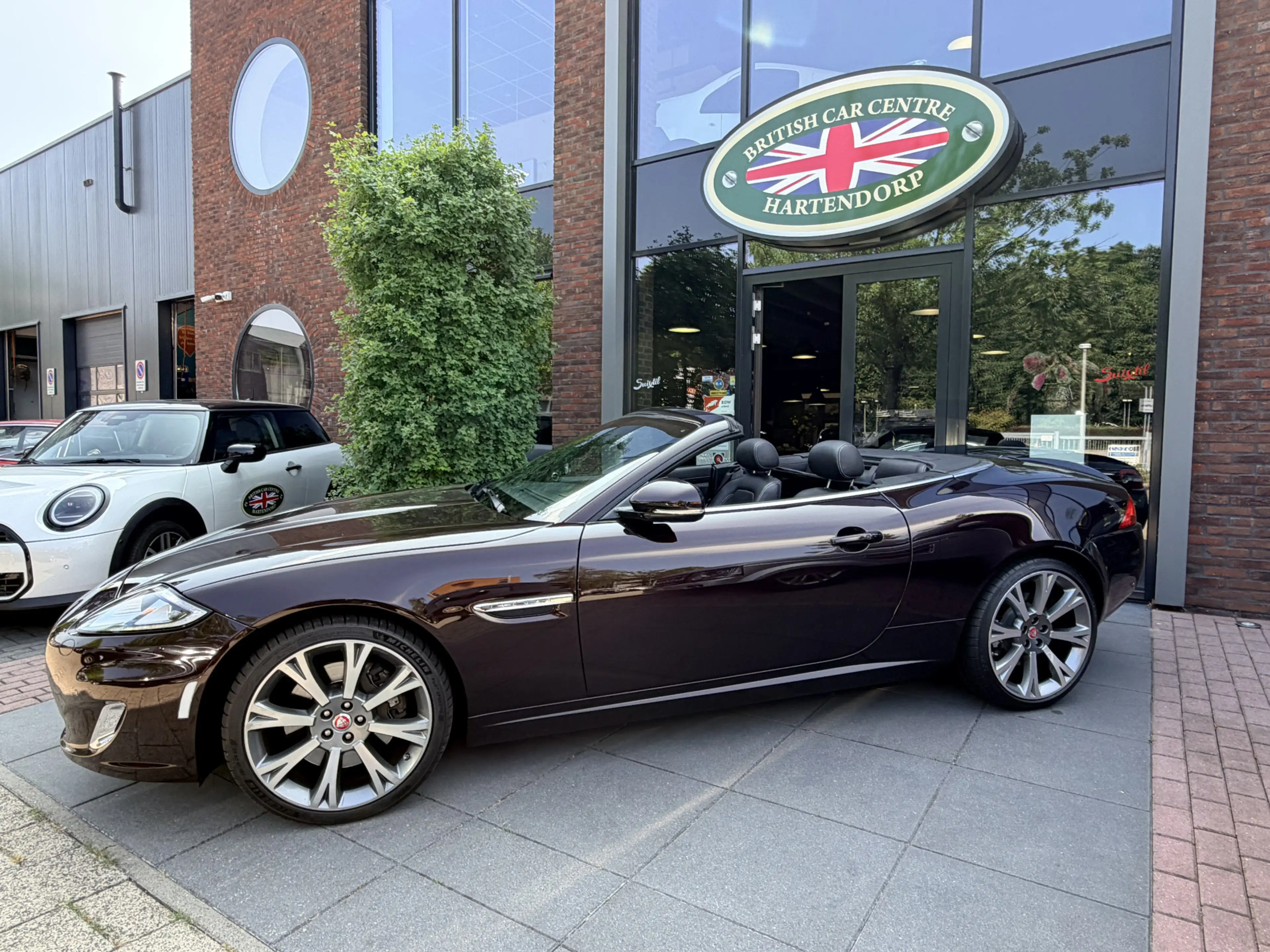 Jaguar XK 5.0 V8 Convertible Portfolio — photo 12