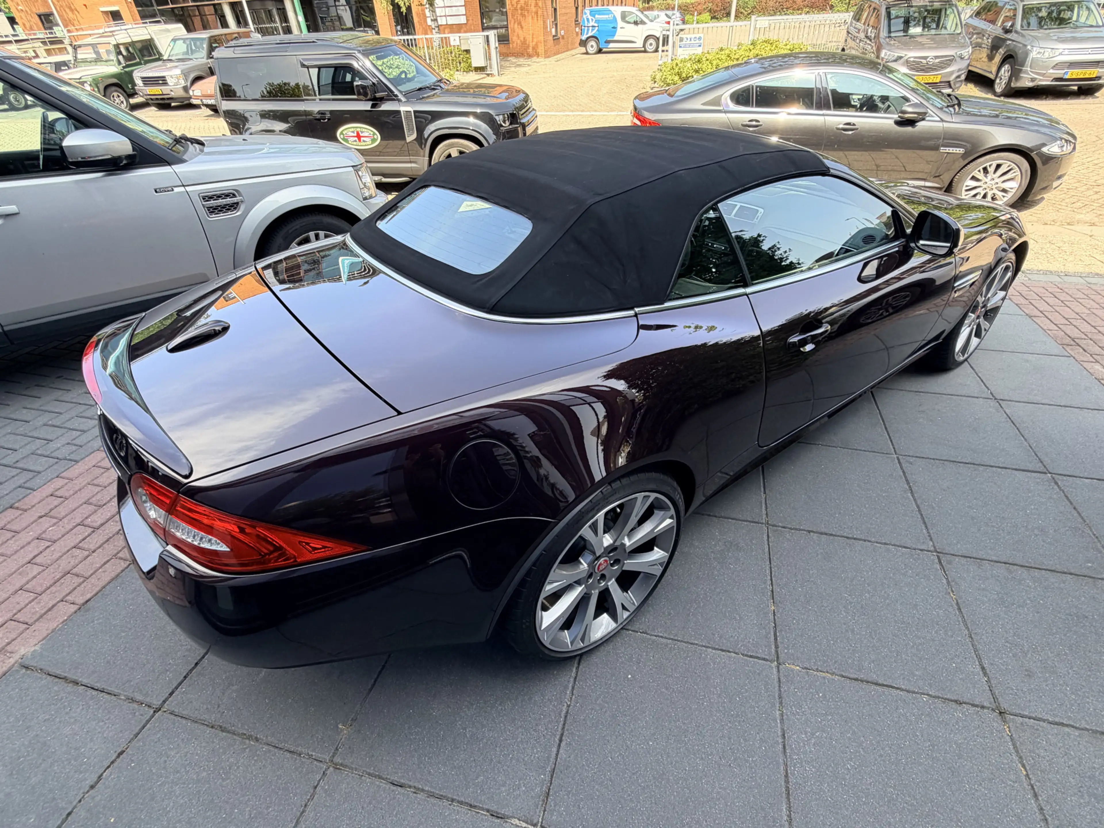 Jaguar XK 5.0 V8 Convertible Portfolio — photo 2