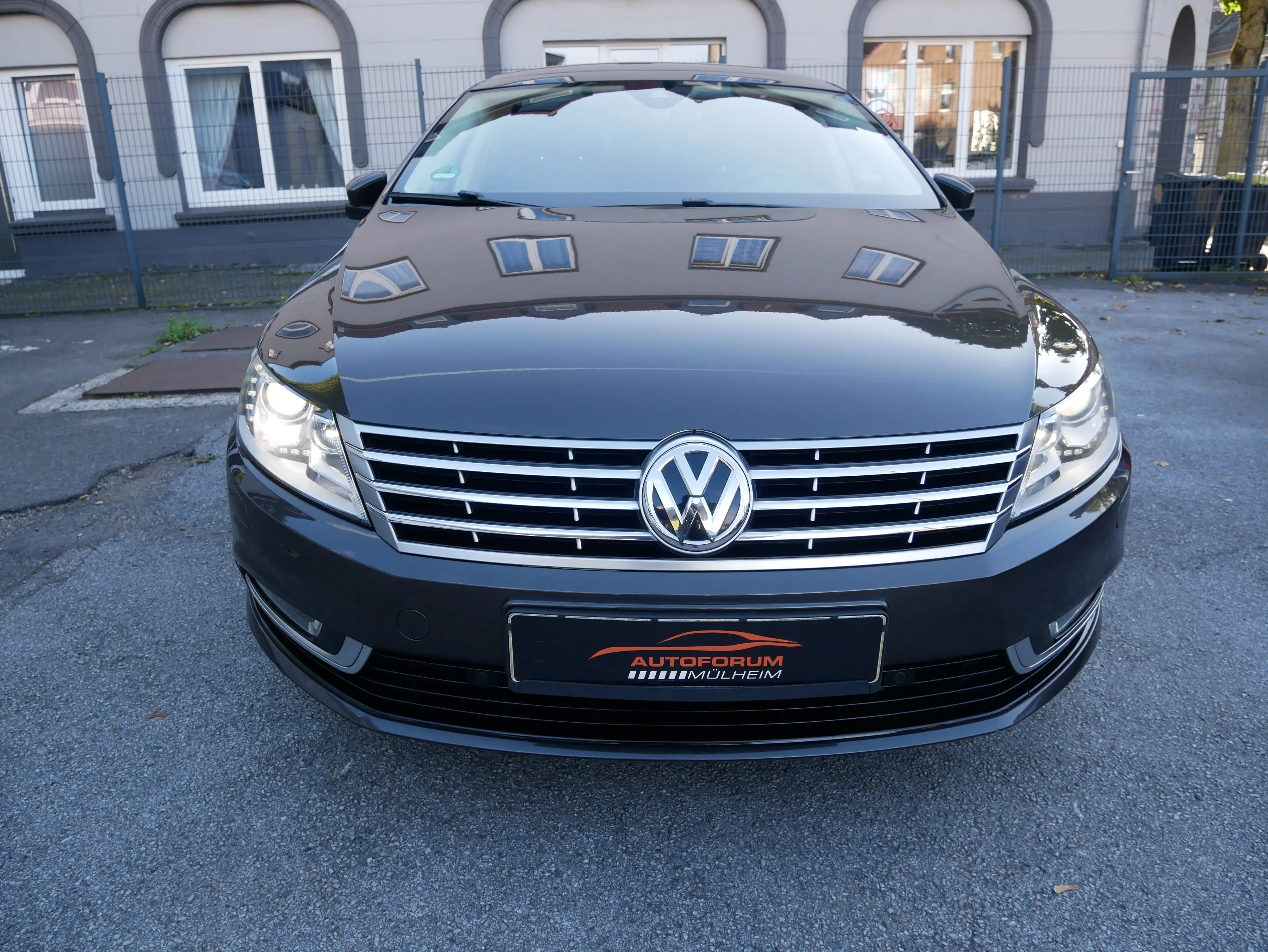 Volkswagen CC Basis BMT DSG LED Pano Leder SitzklimaNaviLane Kam — photo 8