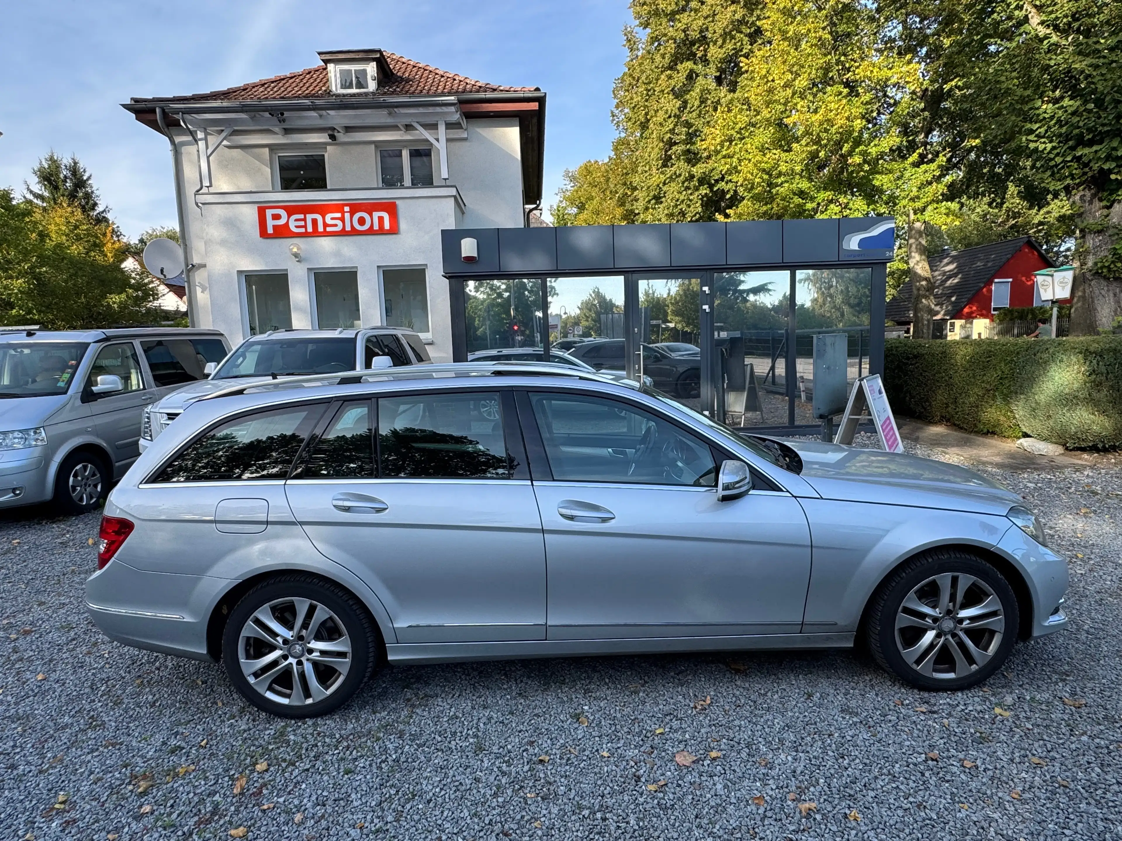 Mercedes-Benz C 250 C 250 CGI Avantgarde — photo 6