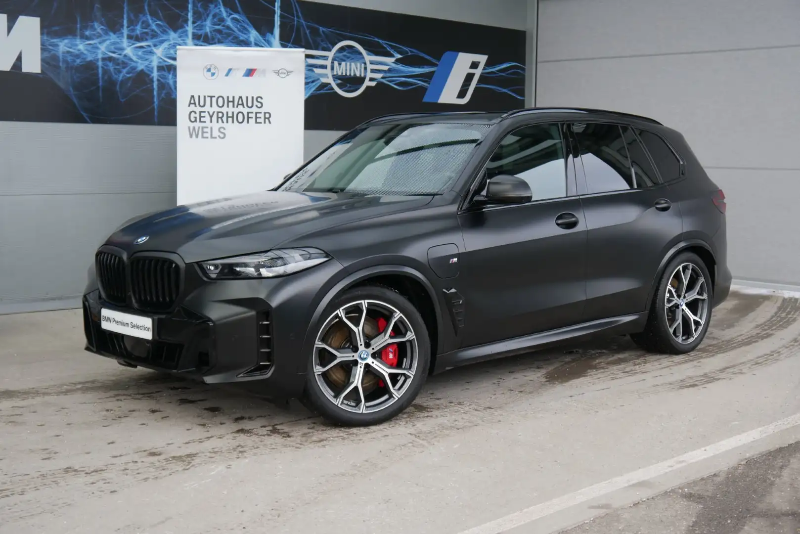 BMW X5 xDrive50e *AHK/Paket Care/Massagesitz/Pano/ACC/M-Paket Pro* Schwarz - 1