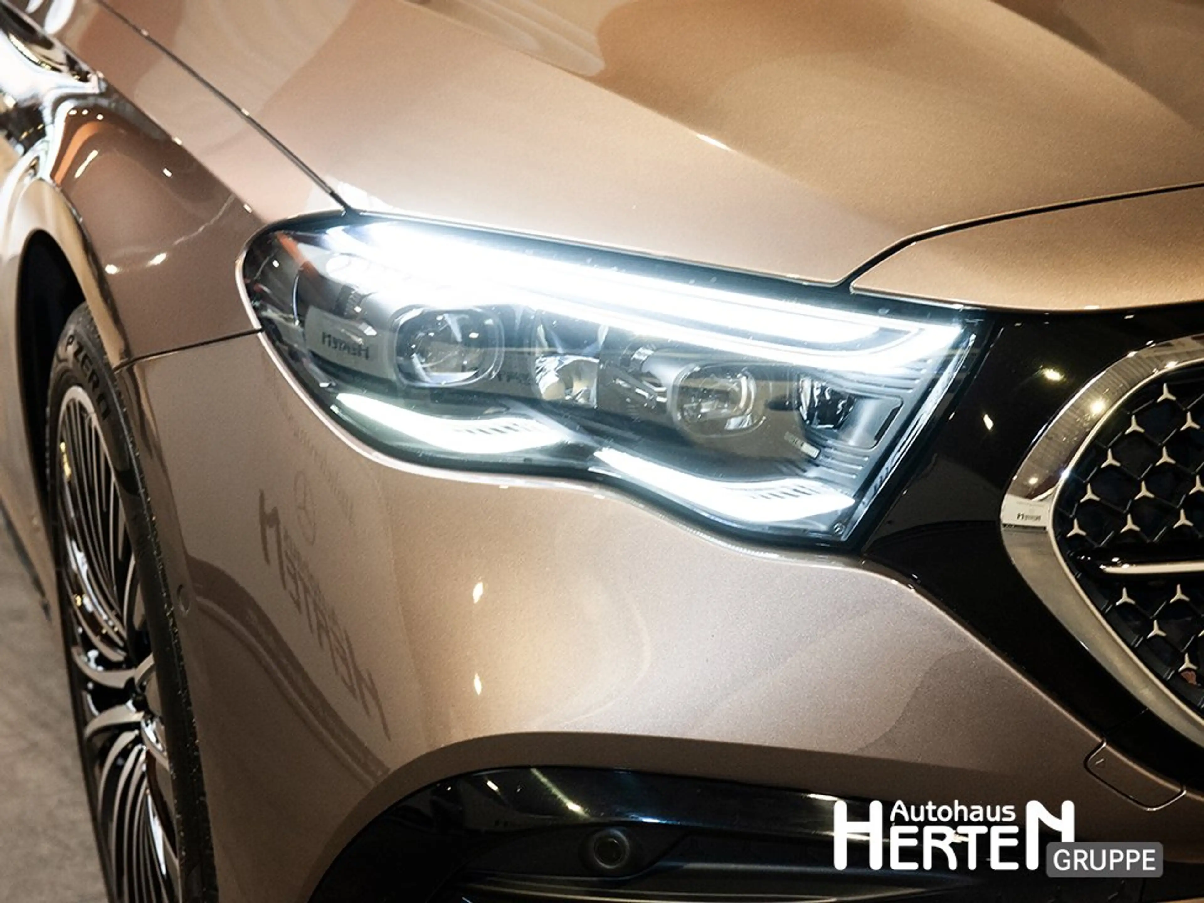 Mercedes-Benz E 450 d 4Matic AMG PREMIUM+NIGHT+HUD+DIGITAL+360 — photo 13