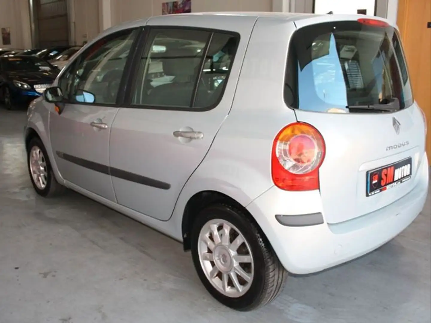 Renault Modus 1.5DCI Confort Dynamique 80 Plateado - 2