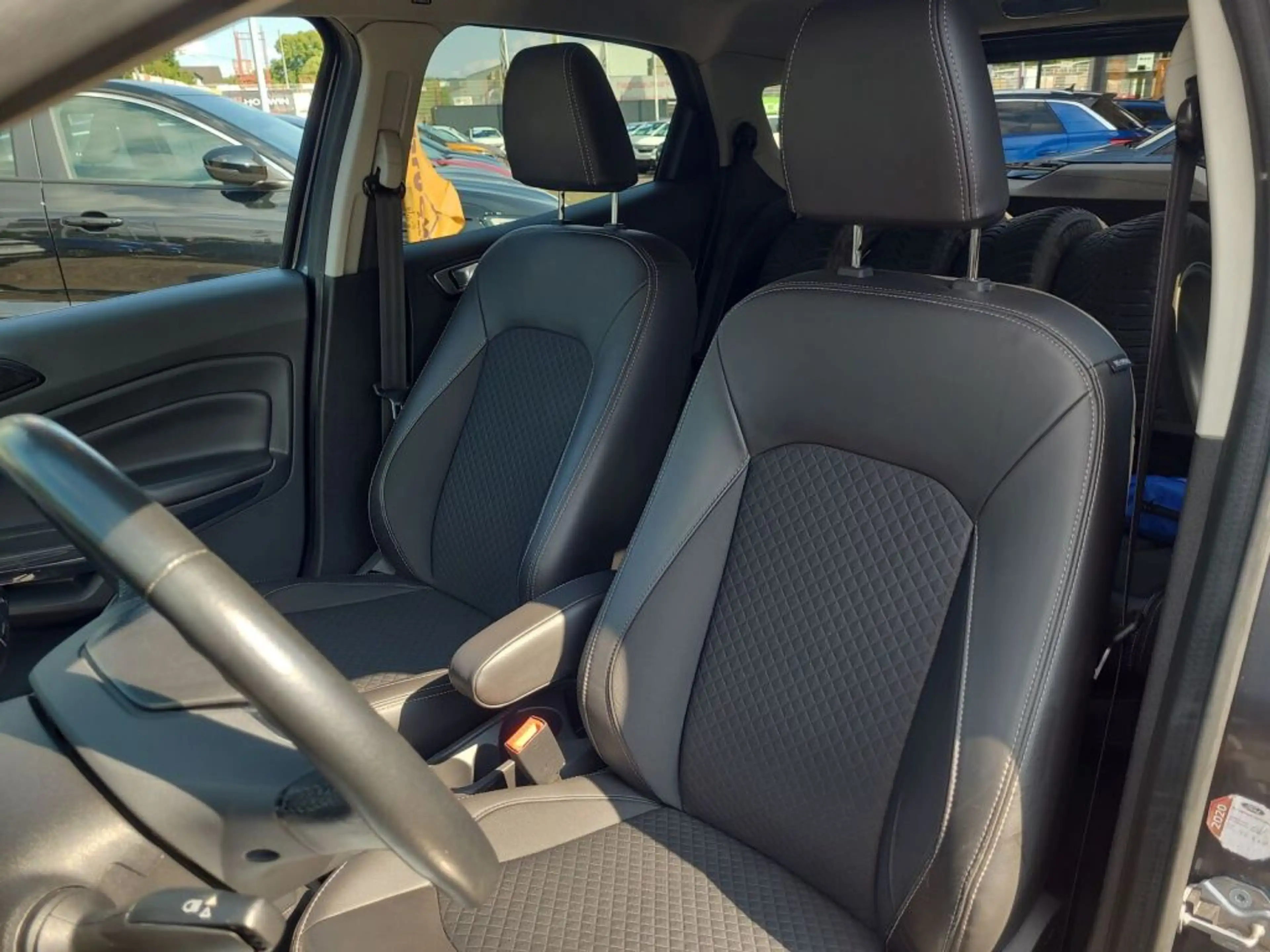 Ford EcoSport 1.0 EcoBoost TITANIUM — photo 11