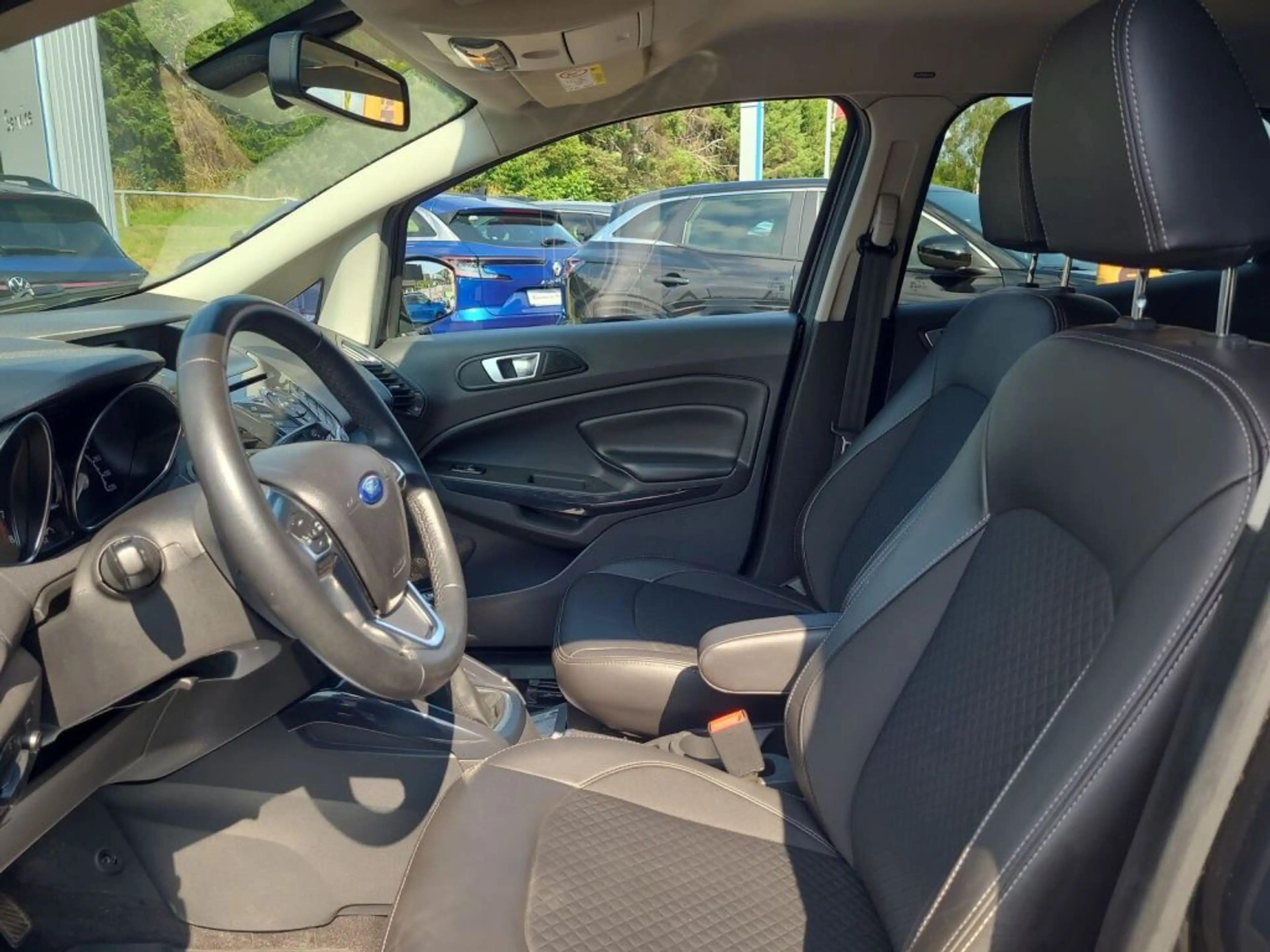 Ford EcoSport 1.0 EcoBoost TITANIUM — photo 10