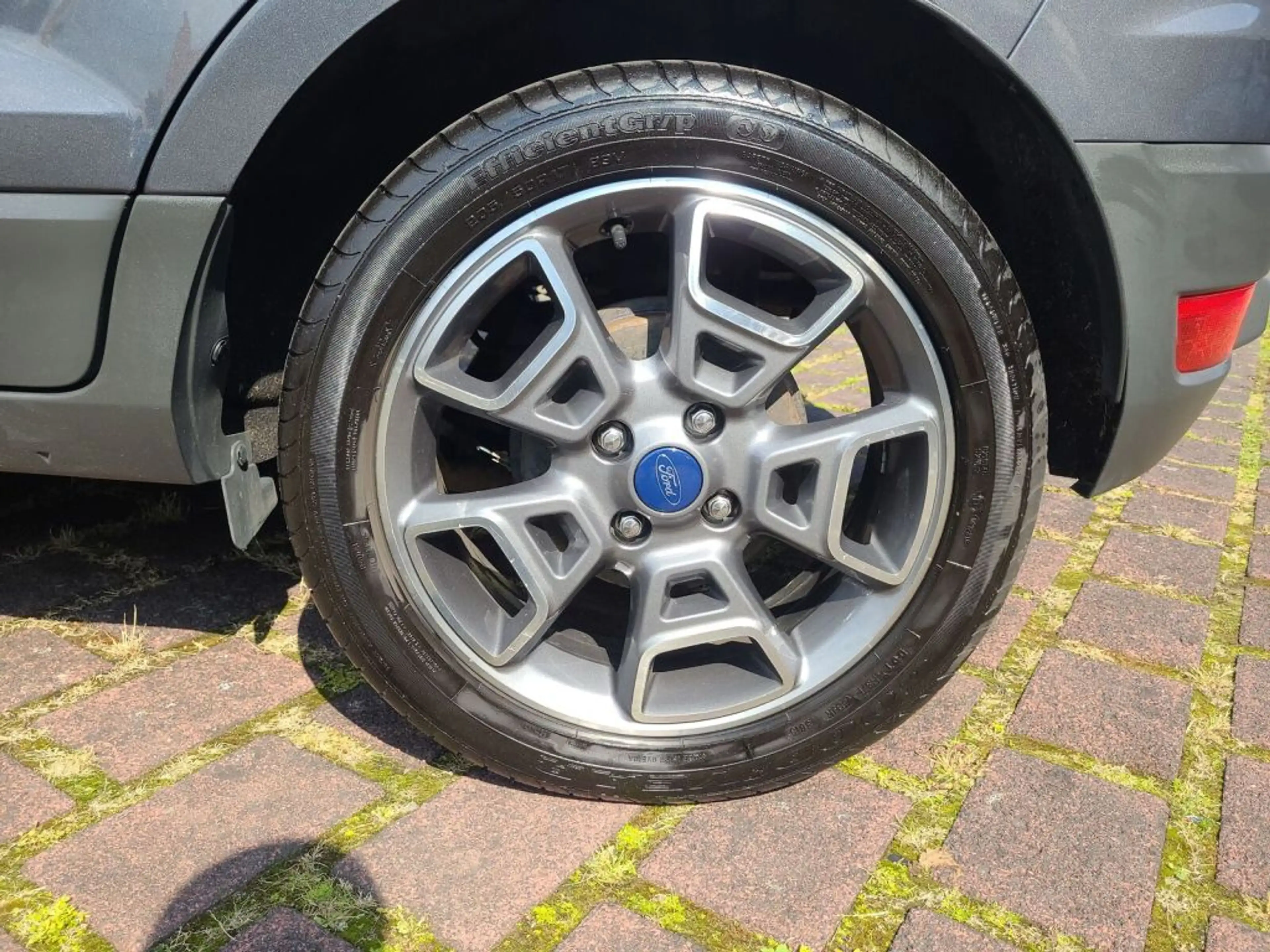 Ford EcoSport 1.0 EcoBoost TITANIUM — photo 12