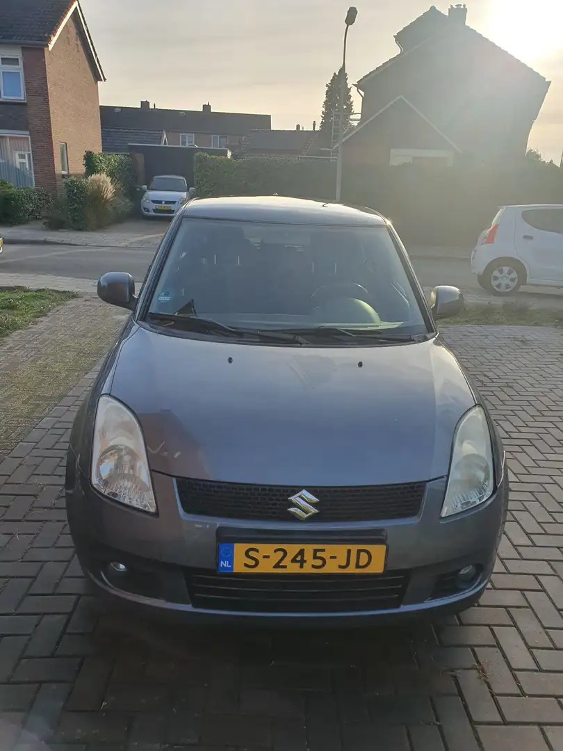 Suzuki Swift 1.3 GA Gri - 2