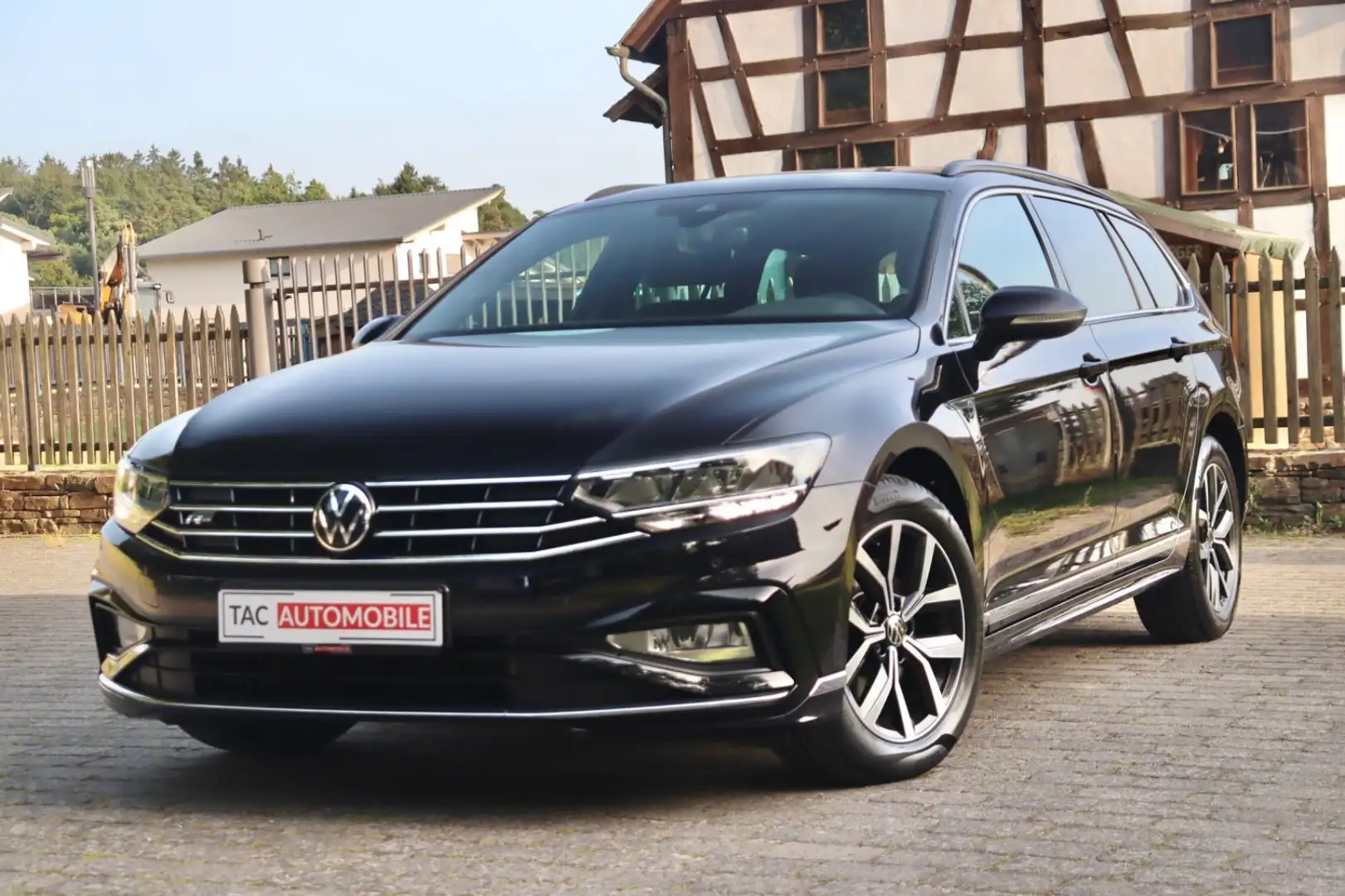Volkswagen Passat Variant R-Line DSG LED DigitalCo CA 1.HD Noir - 2