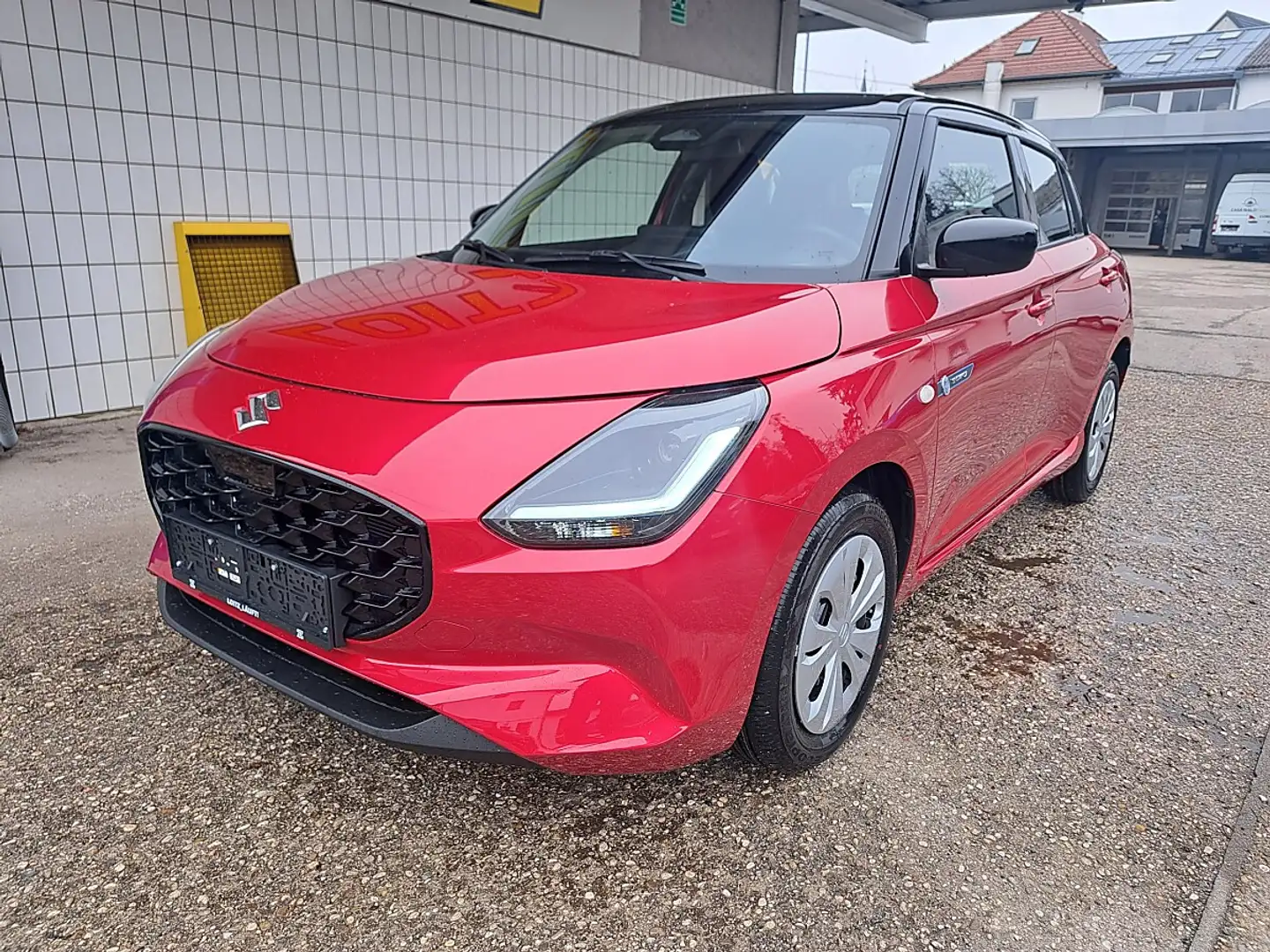Suzuki Swift 1,2 Hybrid Clear Rot - 2