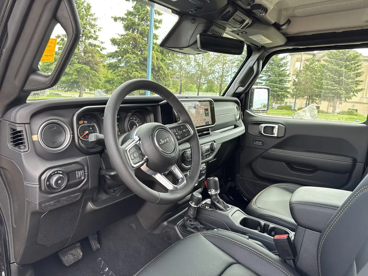 Jeep Wrangler photo Jeep Wrangler