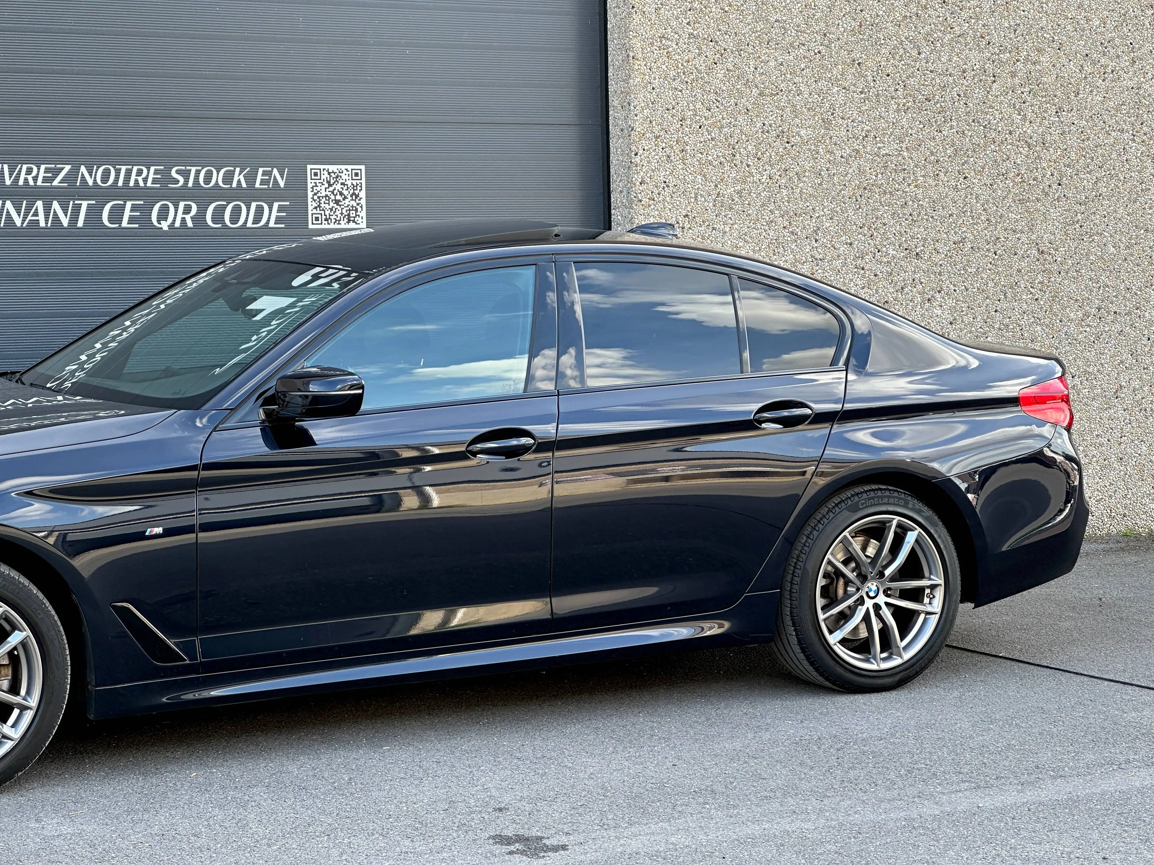 BMW 518 dA 2.0 / M Sport / LED / Toit pano. / Att. remorque — photo 6