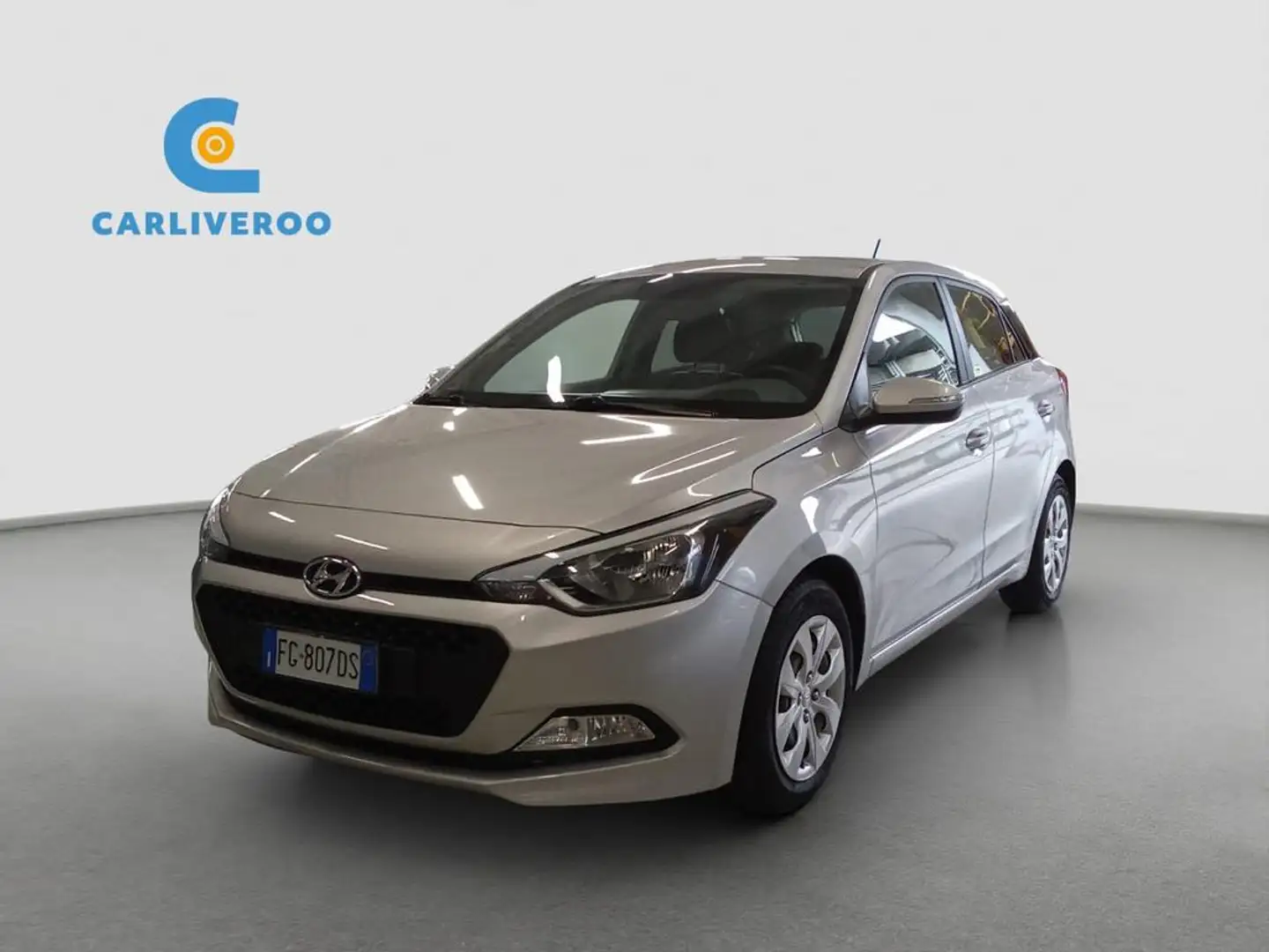 Hyundai i20 1.2 Classic 75cv 5p Plateado - 1