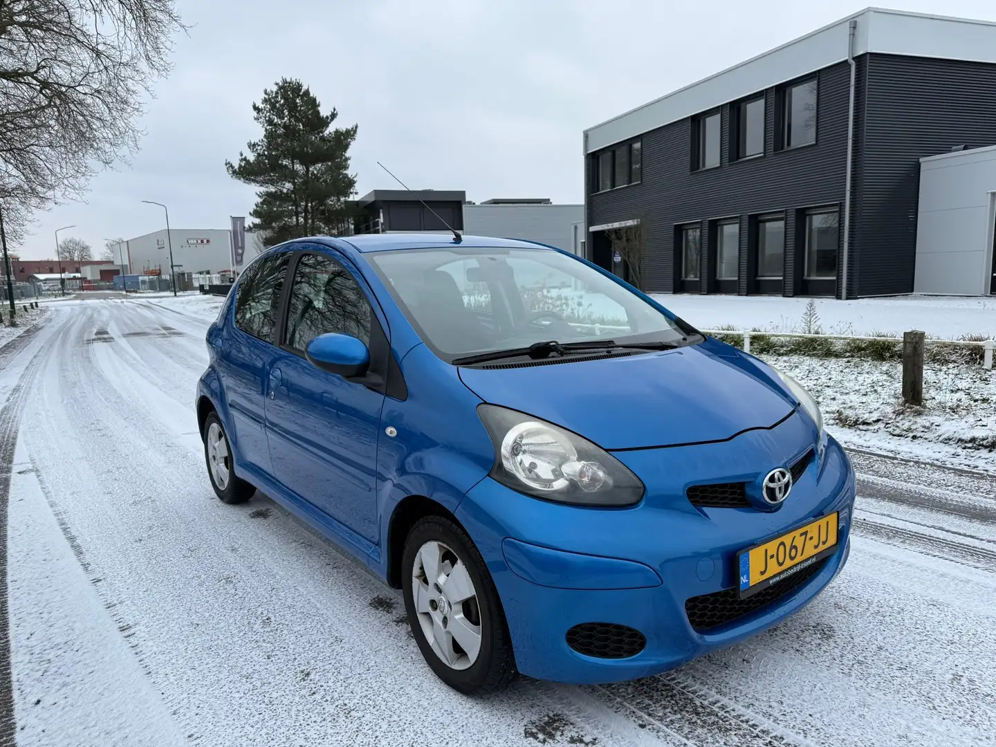 Toyota Aygo 1.0-12V Access AIRCO/LM VELGEN/ELEK PAKKET Blau - 2