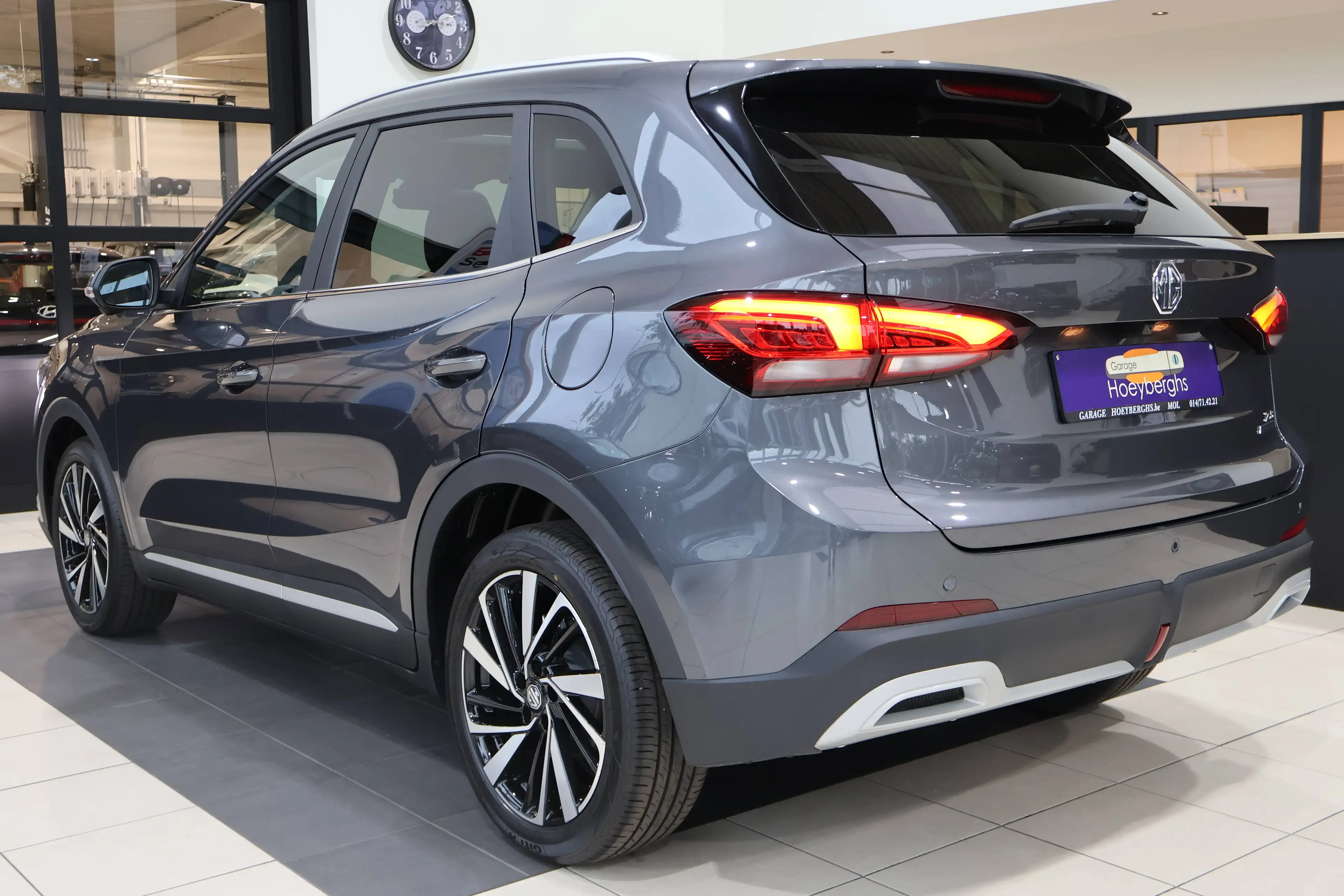 MG ZS MG ZS HYBRID+ LUXURY 197PK HEV / PANODAK / NIEUW / 360° CAMERA — photo 3