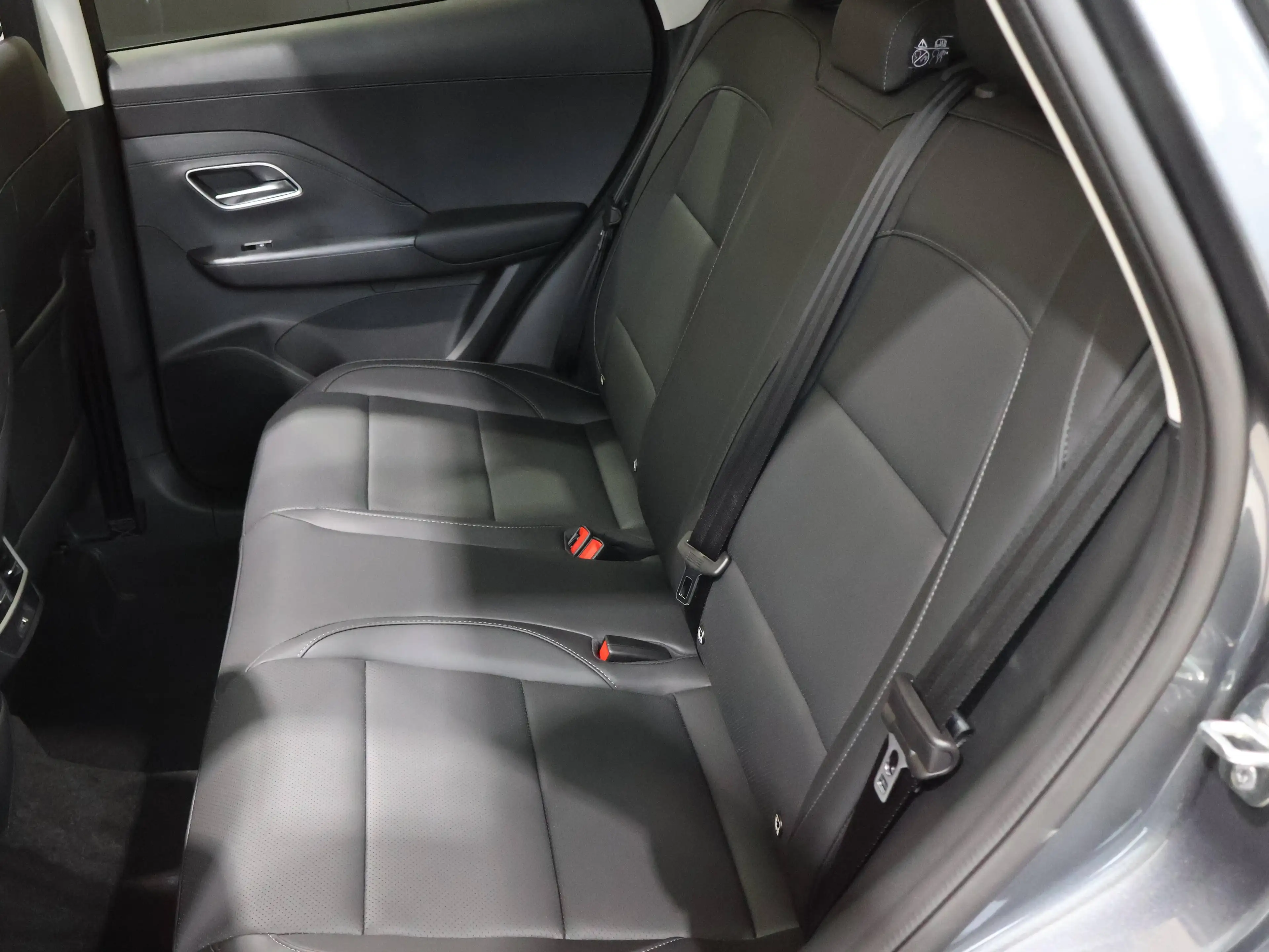 MG ZS MG ZS HYBRID+ LUXURY 197PK HEV / PANODAK / NIEUW / 360° CAMERA — photo 10