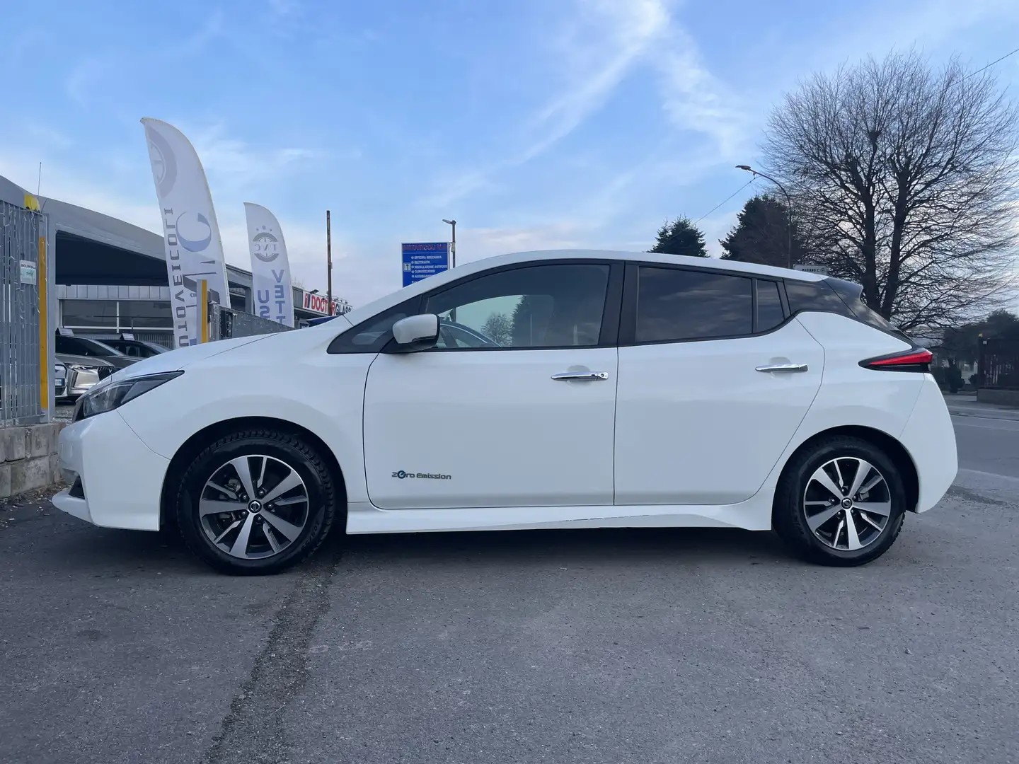Nissan Leaf Leaf II 2018 Visia 40kWh 150cv Blanc - 2