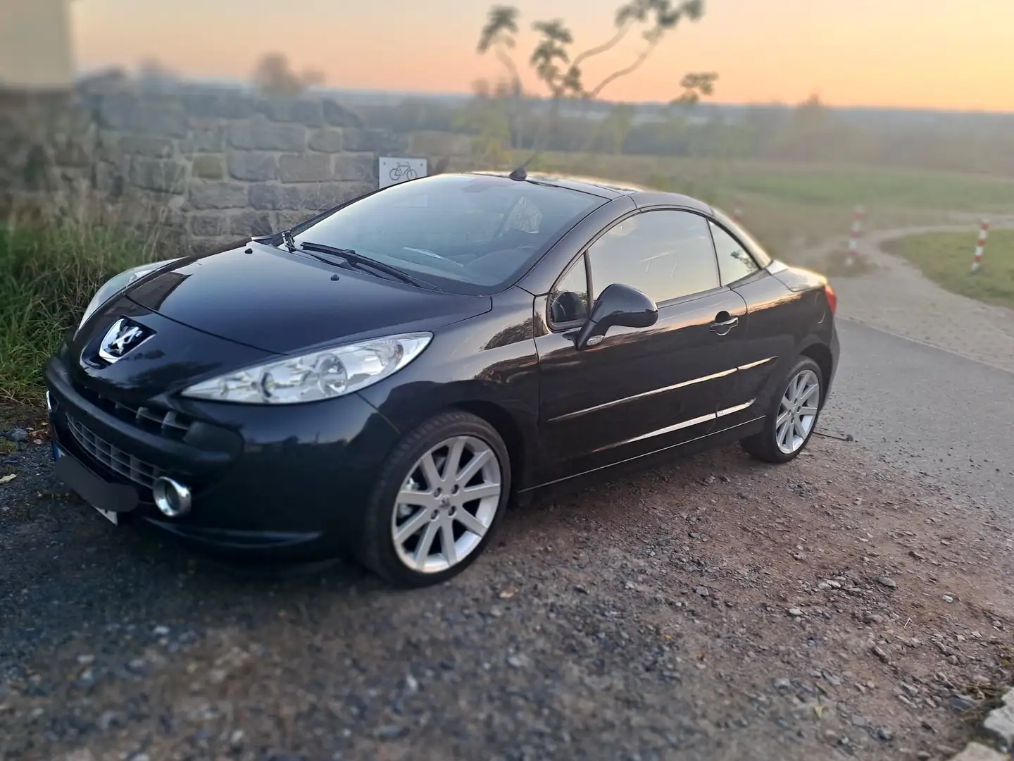 Peugeot 207 207 CC CC 150 THP Roland Garros Schwarz - 1