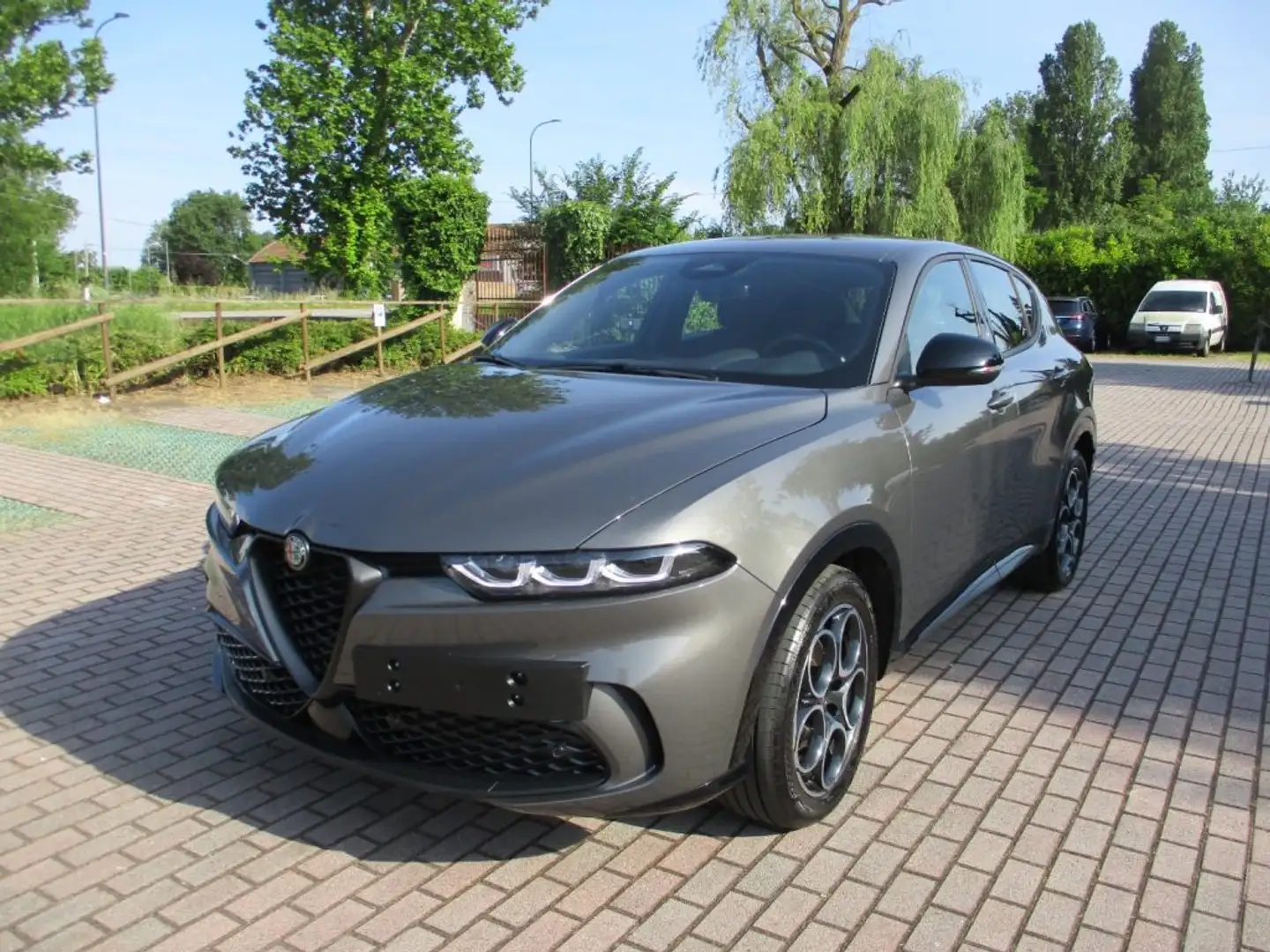 Alfa Romeo Tonale 1.6 diesel 130Cv TCT6 Sprint Matrix/CarPlay Szürke - 1