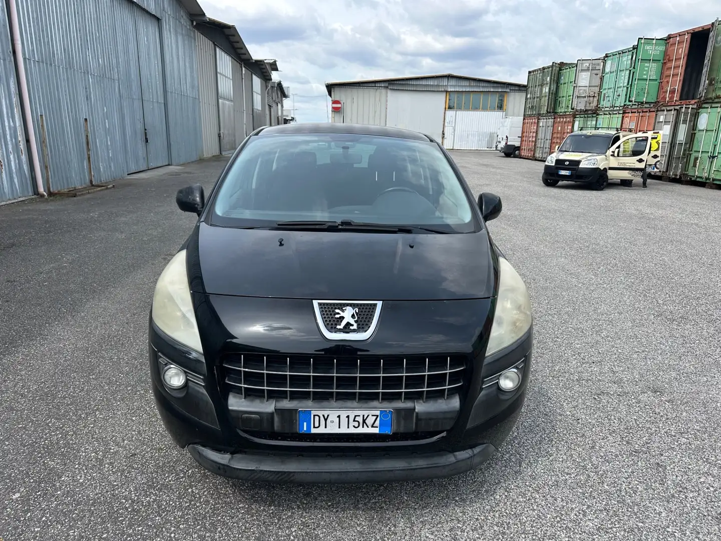 Peugeot 3008 1.6 HDi 110CV Tecno Nero - 2