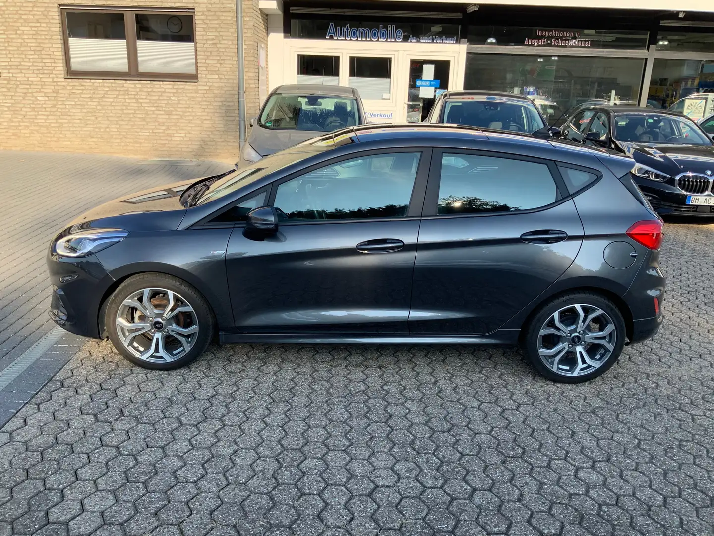 Ford Fiesta ST-Line Grau - 2