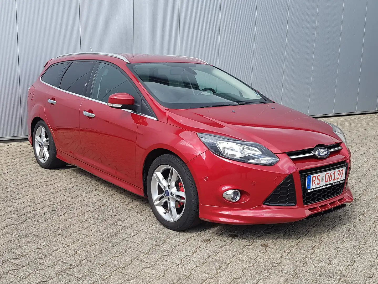 Ford Focus Turnier 1.0EcoBoostTitanium ST-Line ZAHNRIEMEN NEU Rot - 1