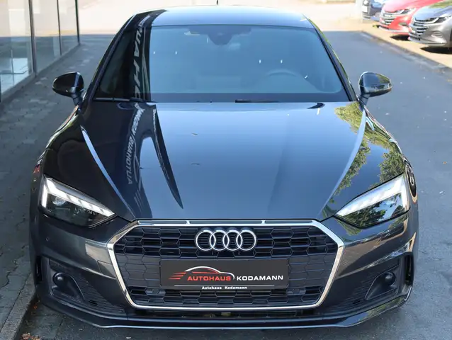 Audi A5 view 3