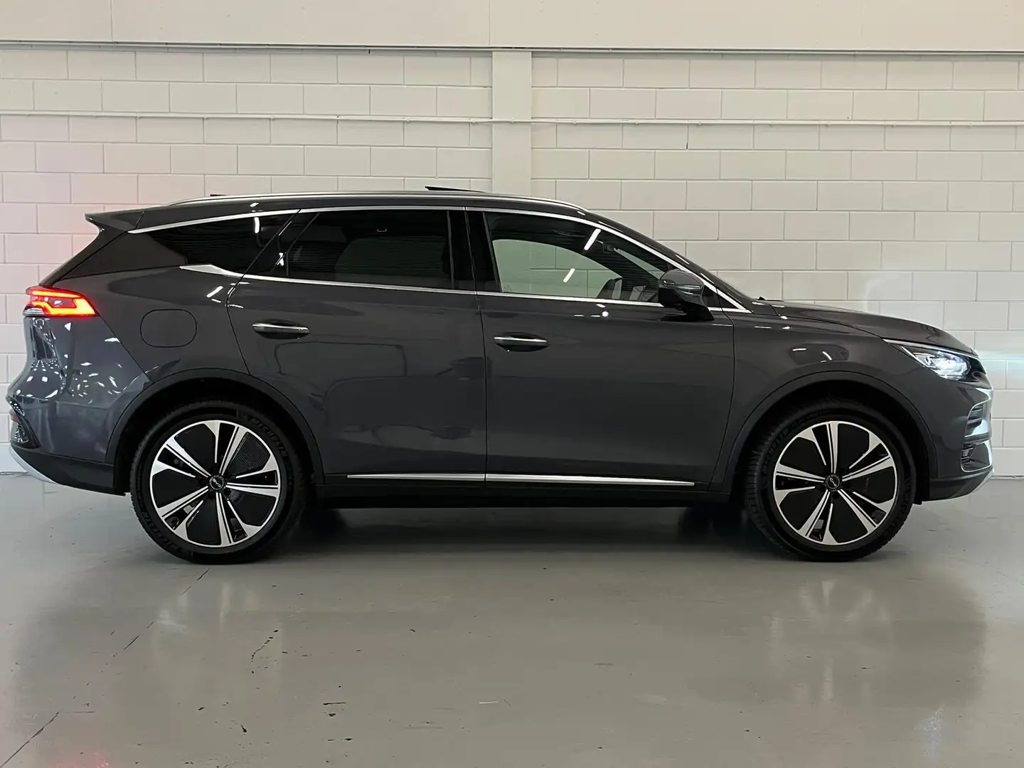 BYD Tang Flagship 108.8 kWh VOORRAAD 7 PERSOONS | APPLE CAR - 2