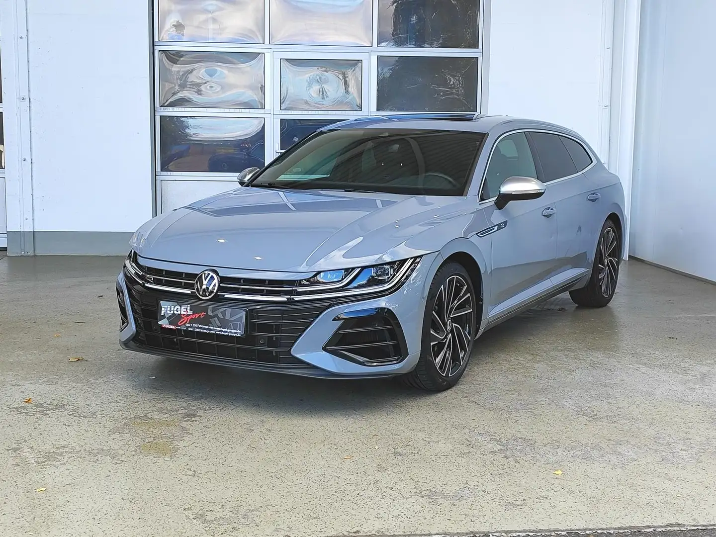 Volkswagen Arteon 2.0 TSI DSG R 4Motion AHK|Matrix|Pano|360°|ACC|Nav Grau - 2