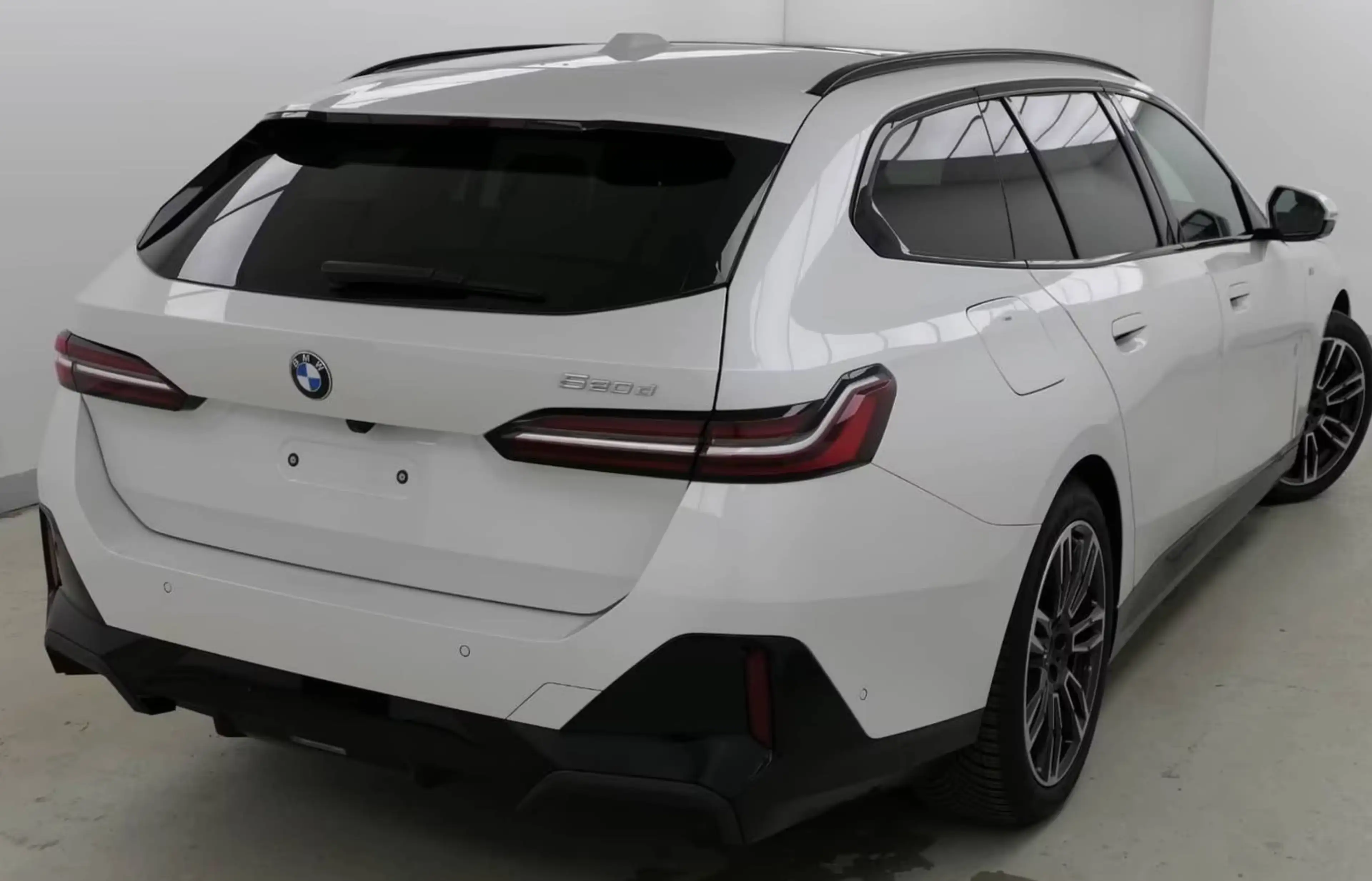 BMW 520 520 d M Sport — photo 4